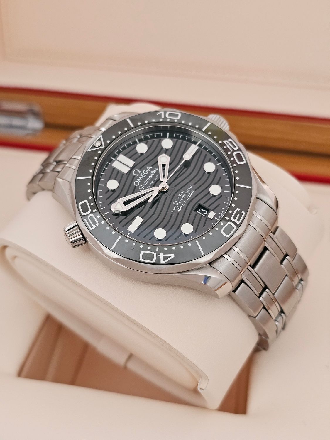 OMEGA Seamaster Professional 300m Green Watch, 210.30.42.20.10.001 2023 Full Set