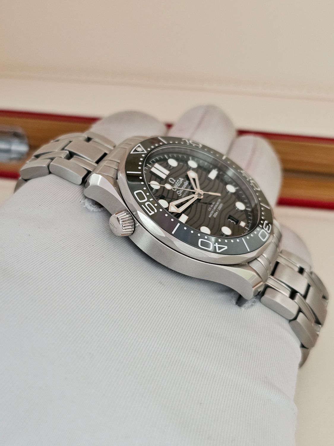 OMEGA Seamaster Professional 300m Green Watch, 210.30.42.20.10.001 2023 Full Set