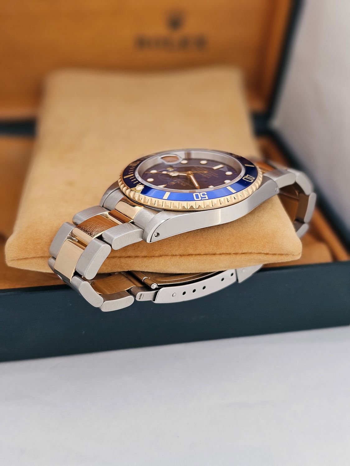 Rolex Submariner Date 16613LB Bluesy, 1996 Full Set with 2022 Rolex Service