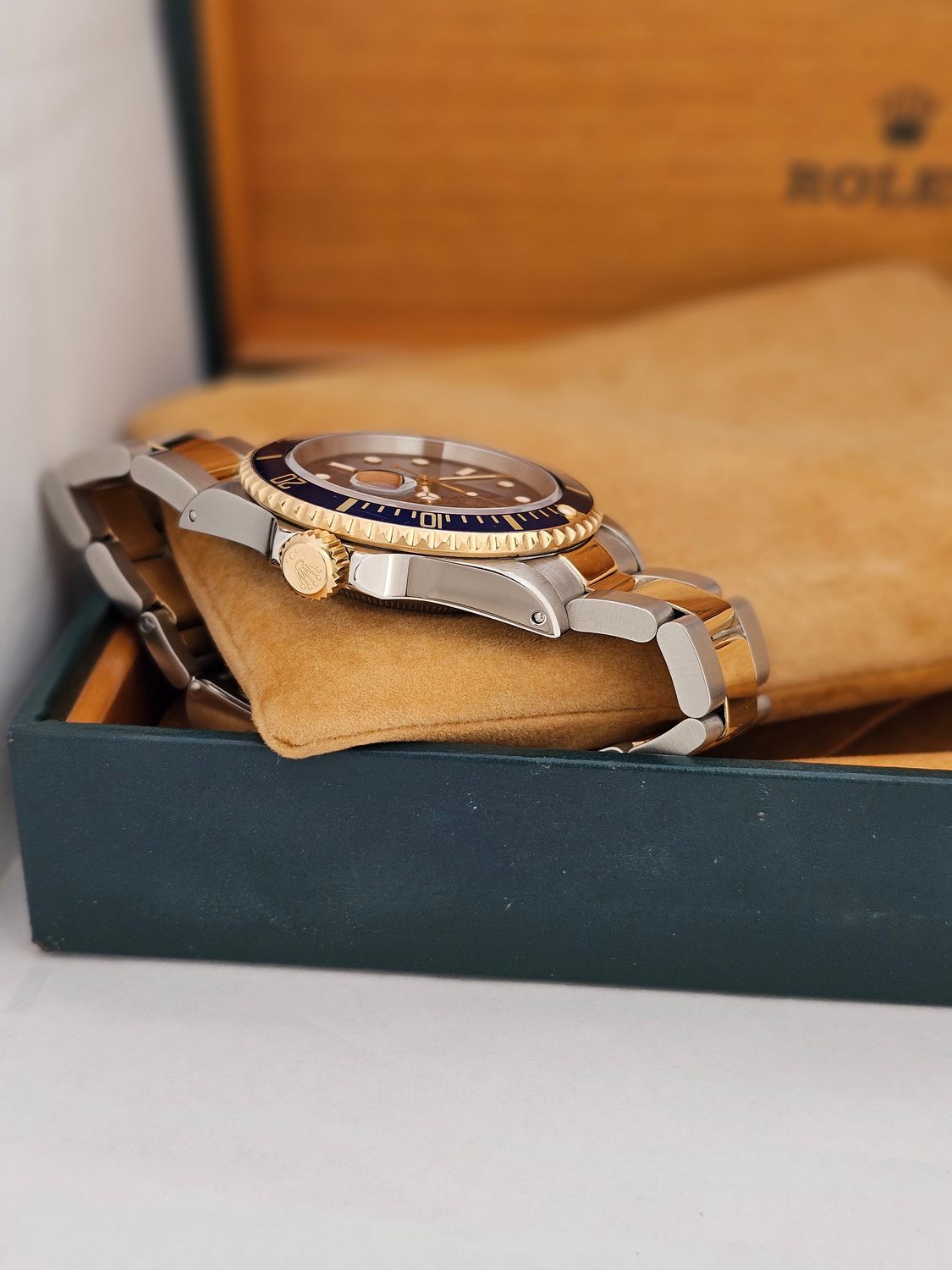 Rolex Submariner Date 16613LB Bluesy, 1996 Full Set with 2022 Rolex Service