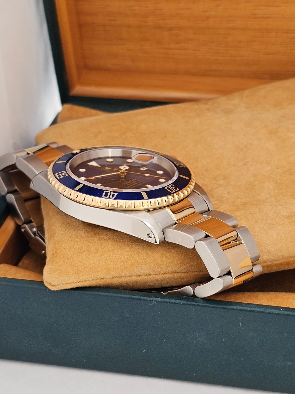 Rolex Submariner Date 16613LB Bluesy, 1996 Full Set with 2022 Rolex Service