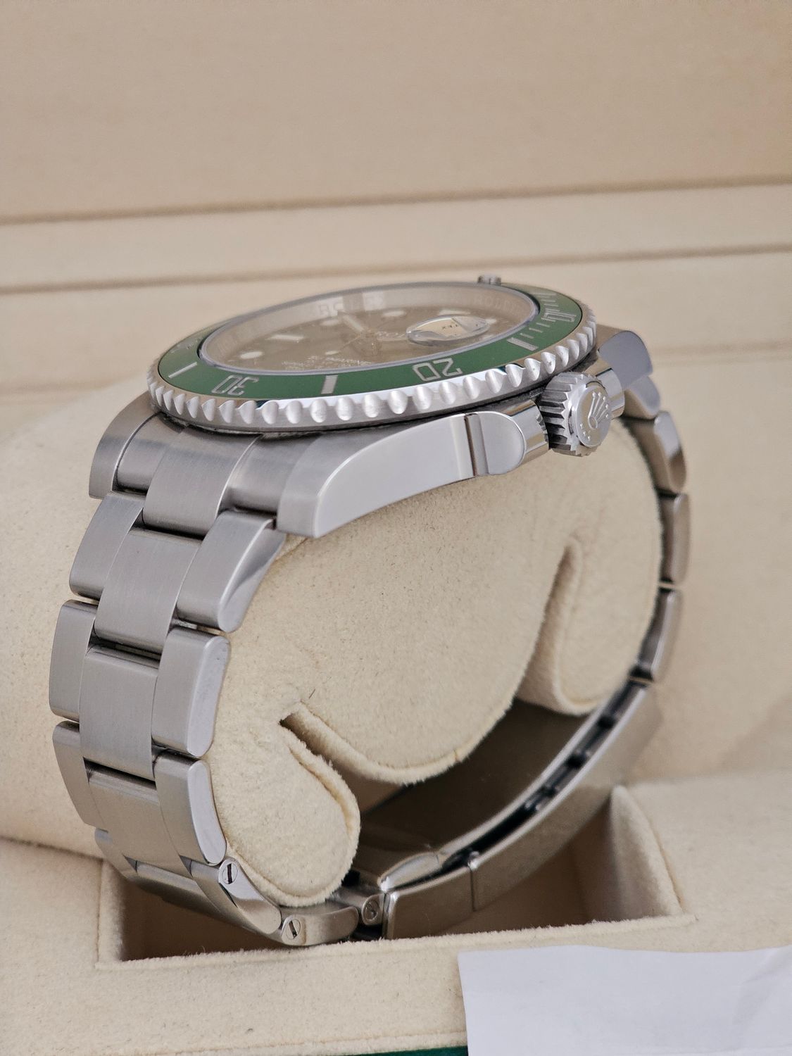Rolex Submariner Date Watch 116610LV Hulk, 2019 Full Set, Excellent Condition