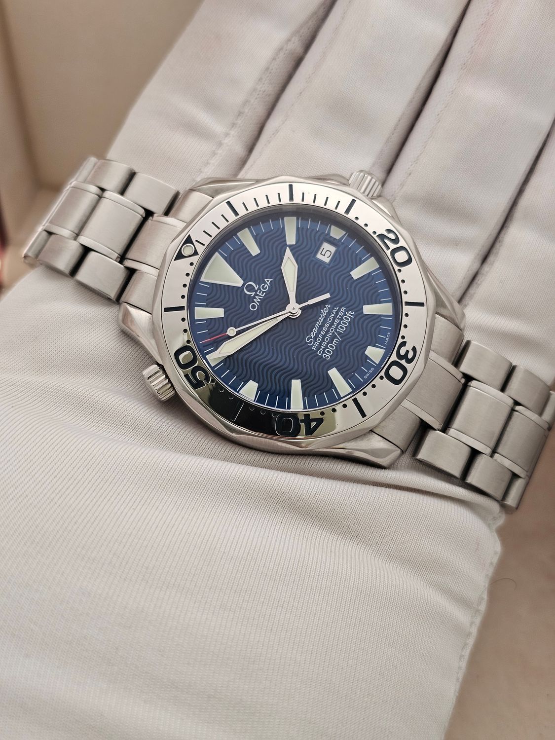 OMEGA Seamaster 300 Pro Blue Men&#39;s Watch - 2255.80.00, 2001 Full Set, Original Purchase Receipt