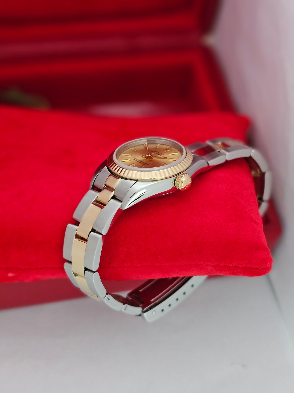 Rolex Oyster Perpetual 26mm Ref 76193, Champagne Dial 1999 Oyster Women&#39;s Watch, Full Set