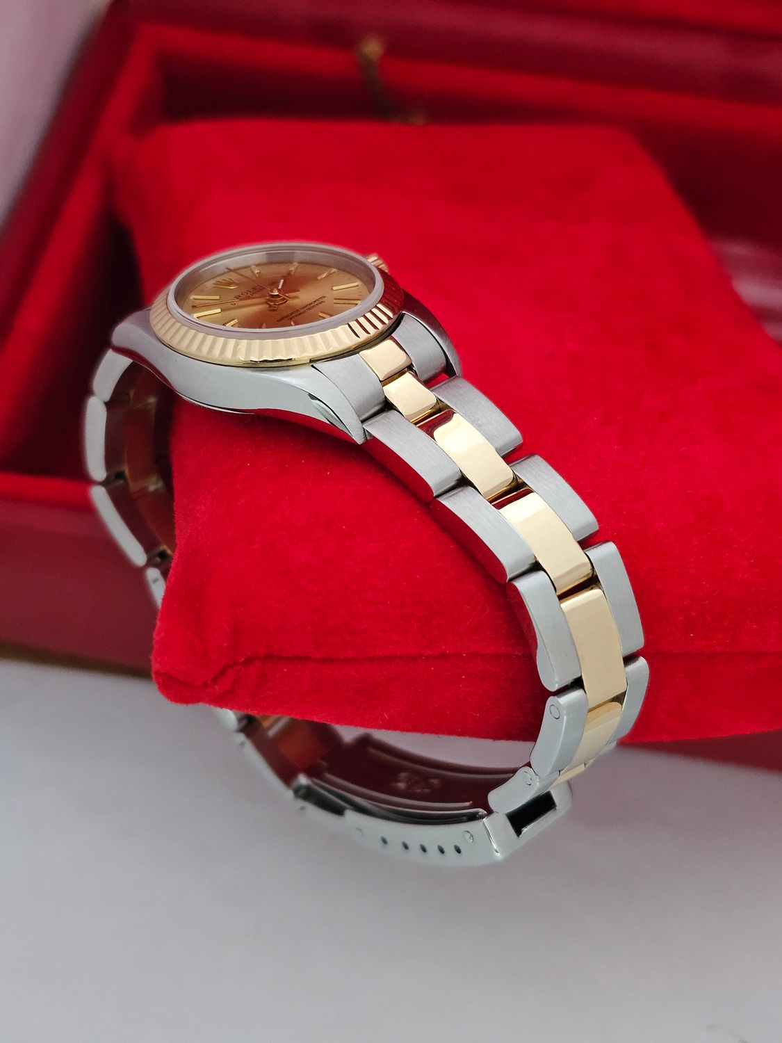 Rolex Oyster Perpetual 26mm Ref 76193, Champagne Dial 1999 Oyster Women&#39;s Watch, Full Set