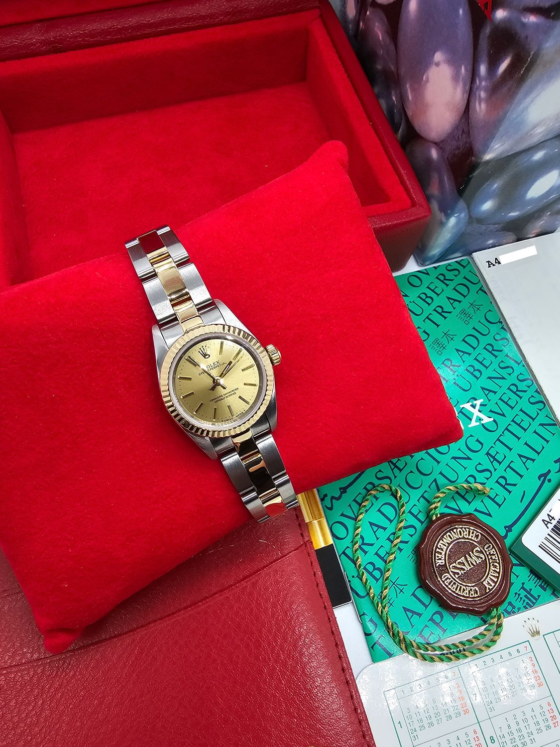 Rolex Oyster Perpetual 26mm Ref 76193, Champagne Dial 1999 Oyster Women&#39;s Watch, Full Set