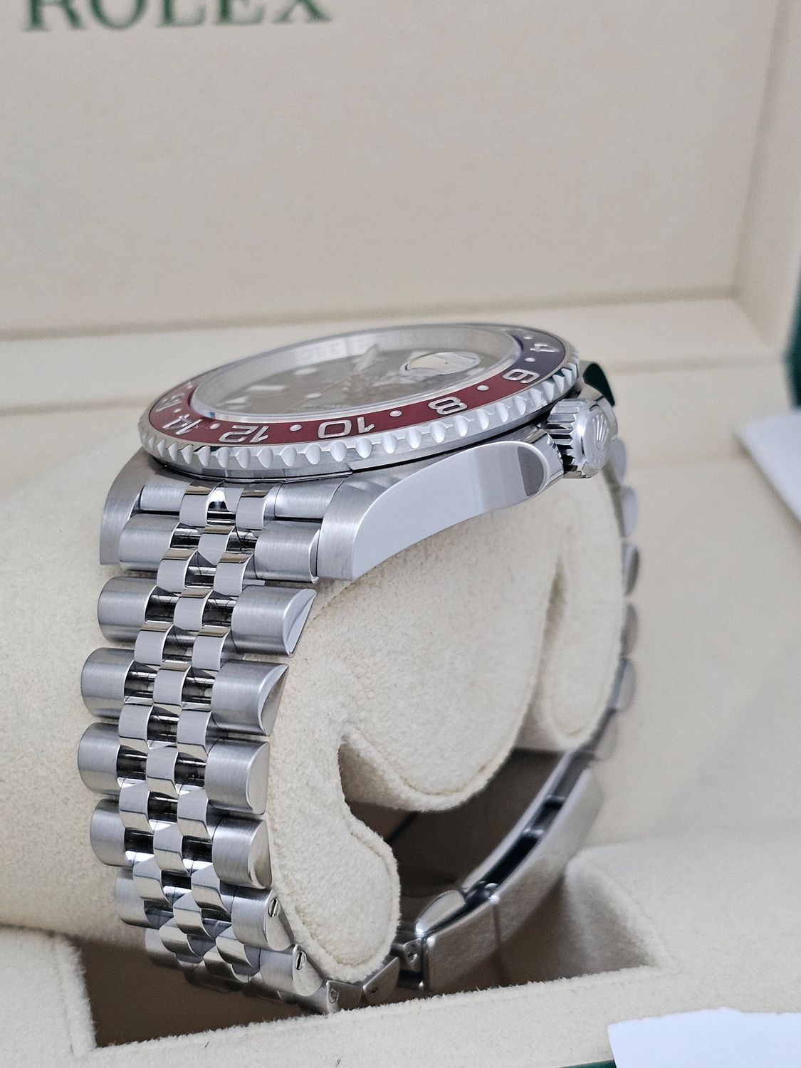 Rolex GMT Master II 126710BLRO Pepsi, 2020 Box &amp; Papers