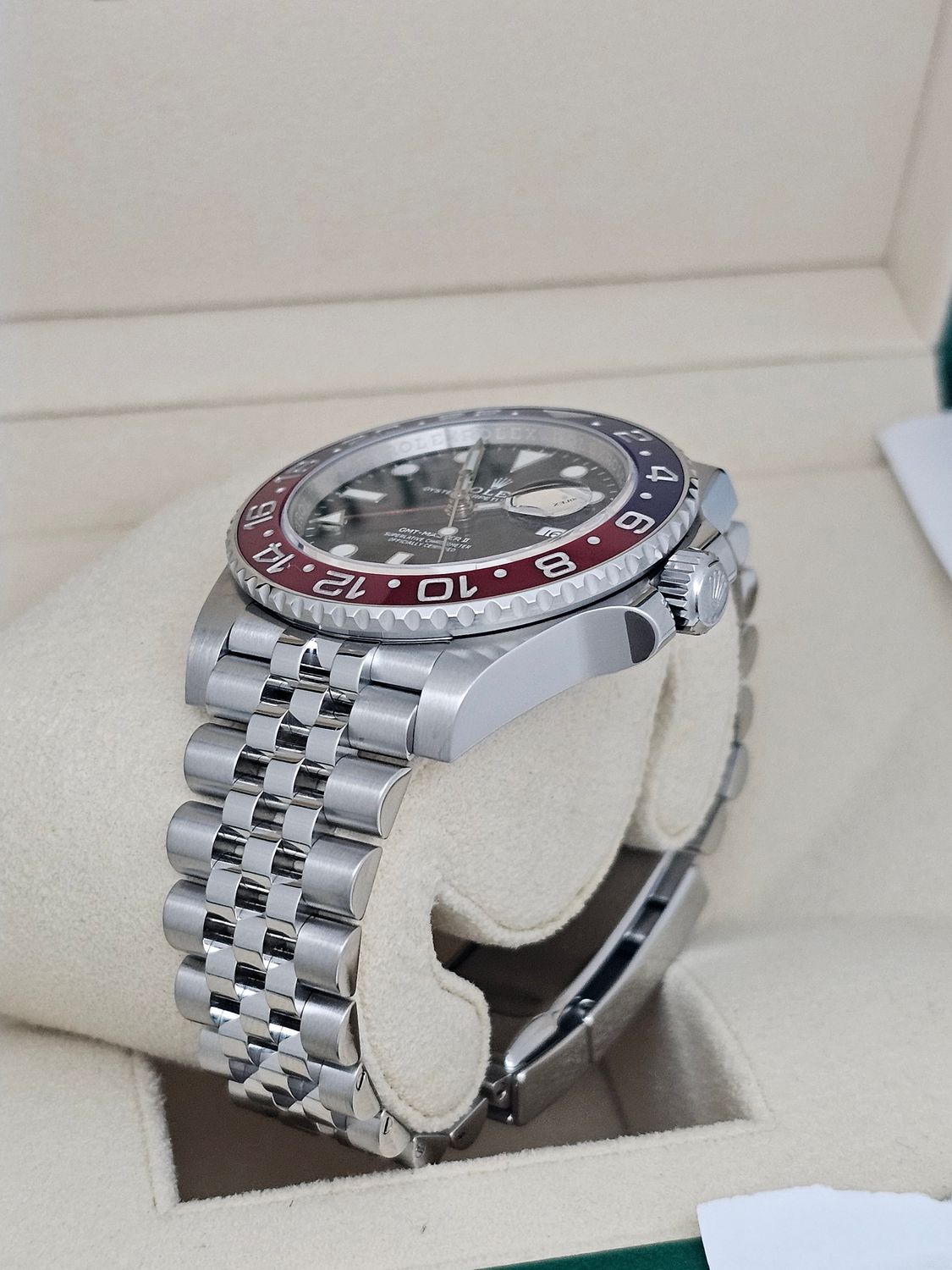 Rolex GMT Master II 126710BLRO Pepsi, 2020 Box &amp; Papers
