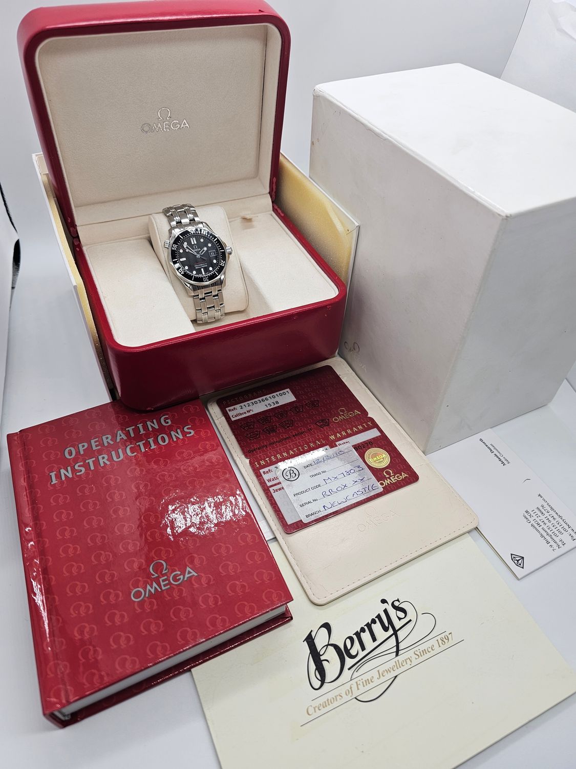 OMEGA Seamaster Diver 300m Pro Watch, Ref 212.30.36.61.01.001 2010, Box &amp; Papers