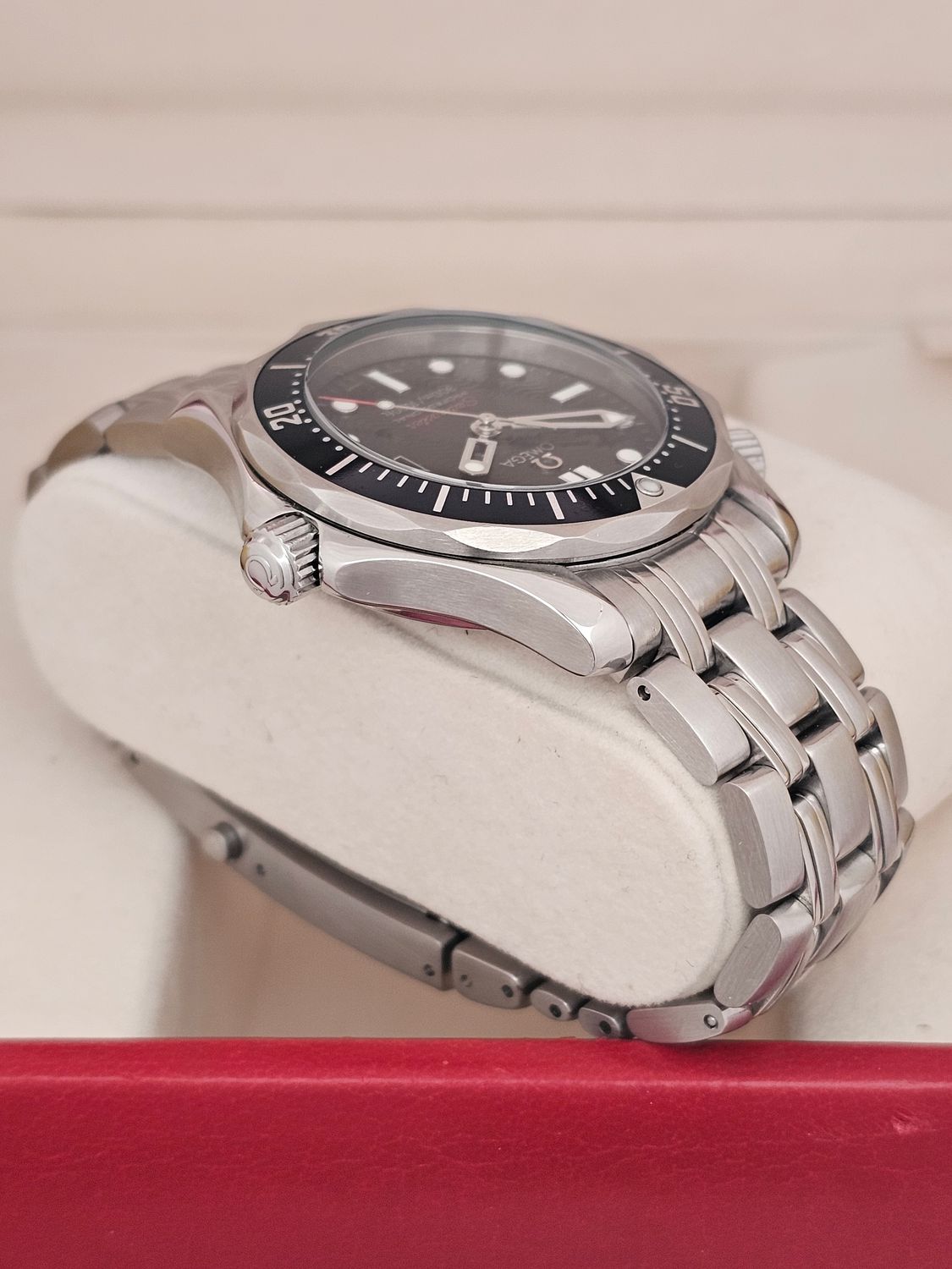 OMEGA Seamaster Diver 300m Pro Watch, Ref 212.30.36.61.01.001 2010, Box &amp; Papers