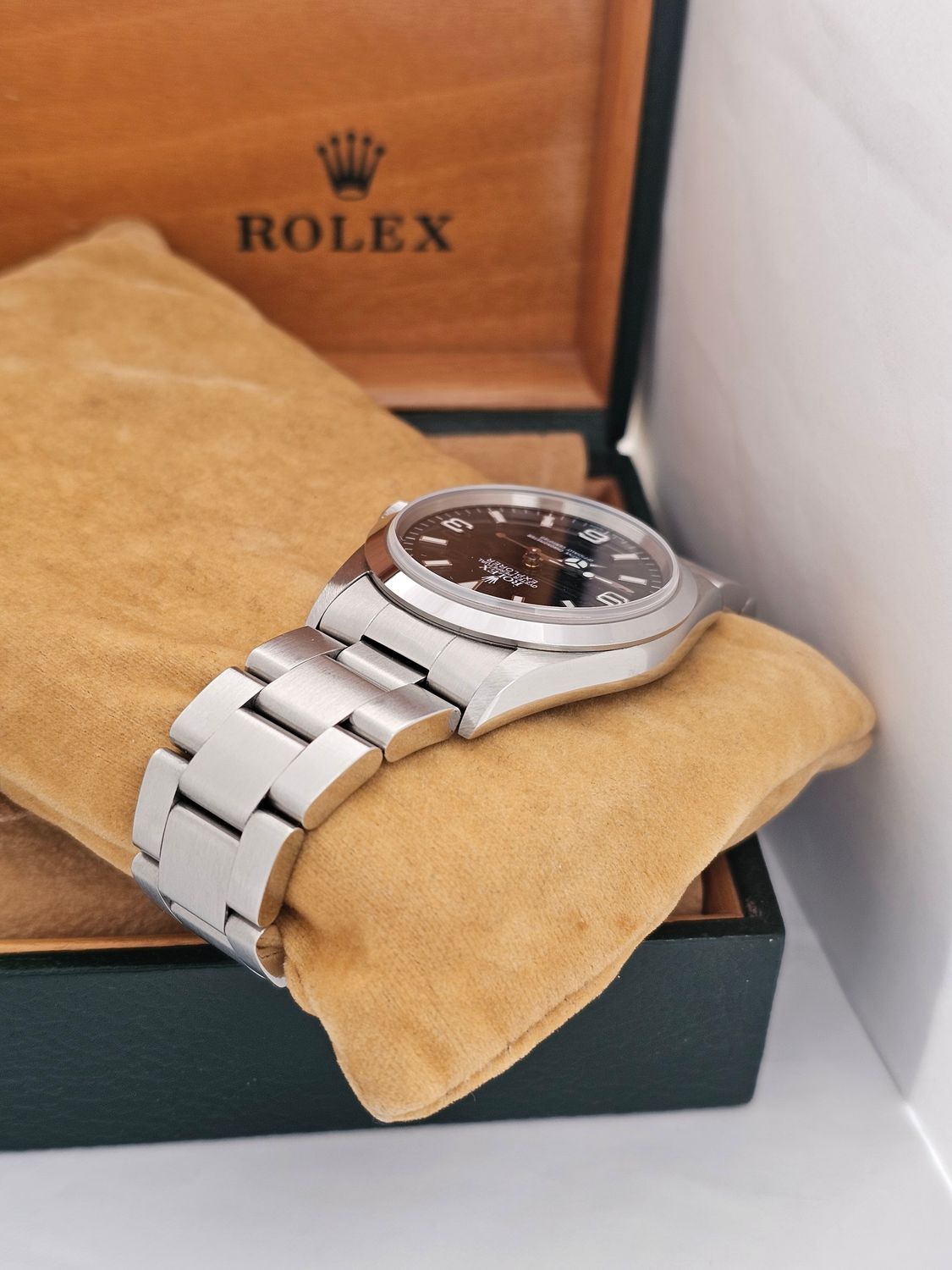 Rolex Explorer Watch 36mm, Ref 14270 - 1999 Unpolished Full Collectors Set