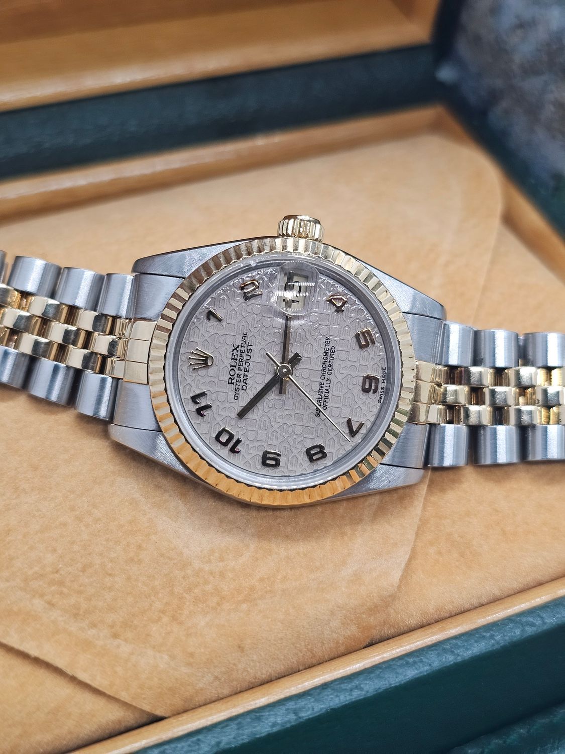 Rolex Datejust 68273 31mm Cream Jubilee Dial &amp; Arabic Numerals, Full Set Receipt