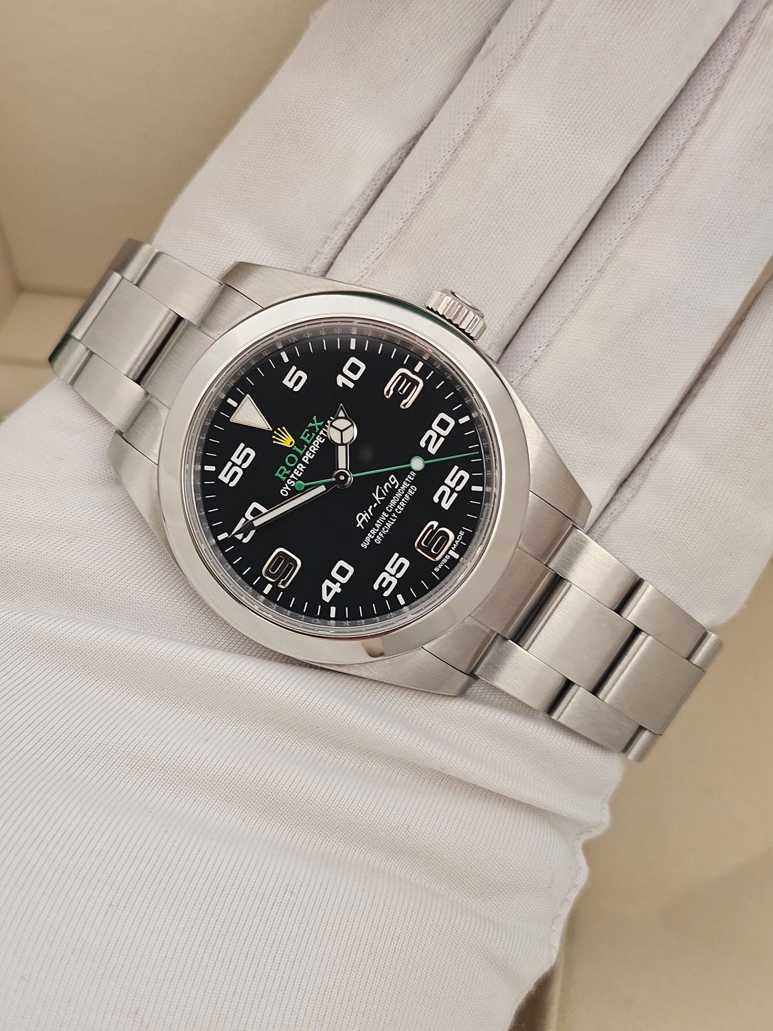 Rolex Airking Watch Ref 116900 - 2021 Full Set - Discontinued Model &#39;Bloodhound&#39;