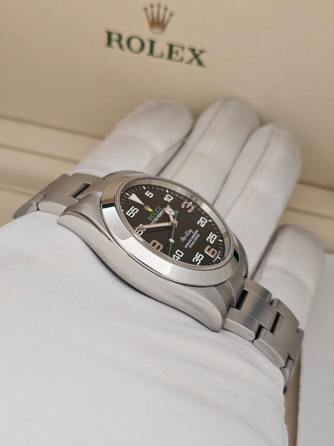Rolex Airking Watch Ref 116900 - 2021 Full Set - Discontinued Model &#39;Bloodhound&#39;
