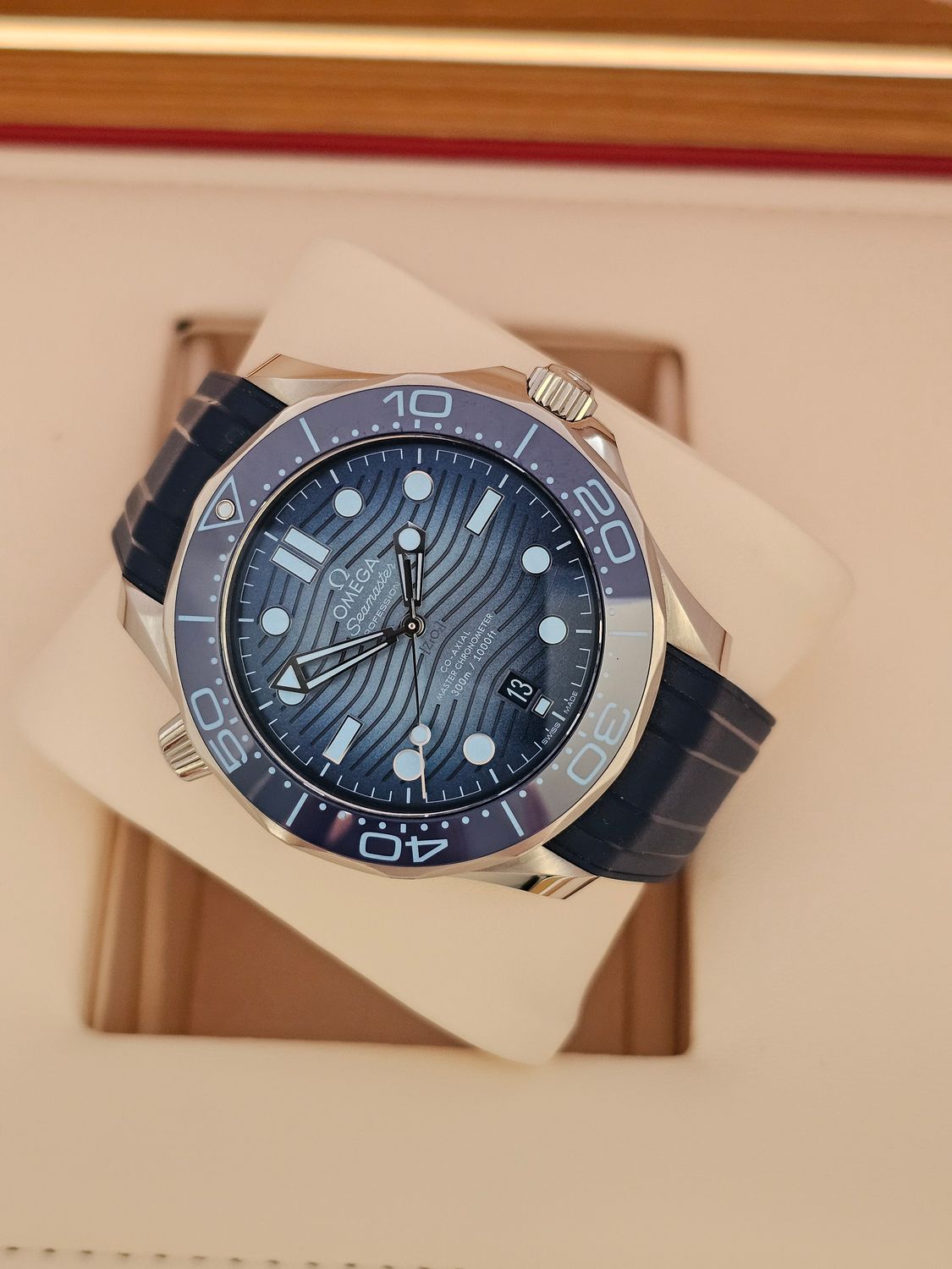 OMEGA Seamaster Diver 300M Summer Blue Watch - 210.32.42.20.03.002, 2023 Full Set