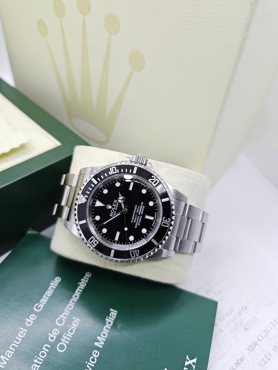 Rolex Submariner Watch 14060m, Super Sharp, 1 Owner, 2010 Box &amp; Papers