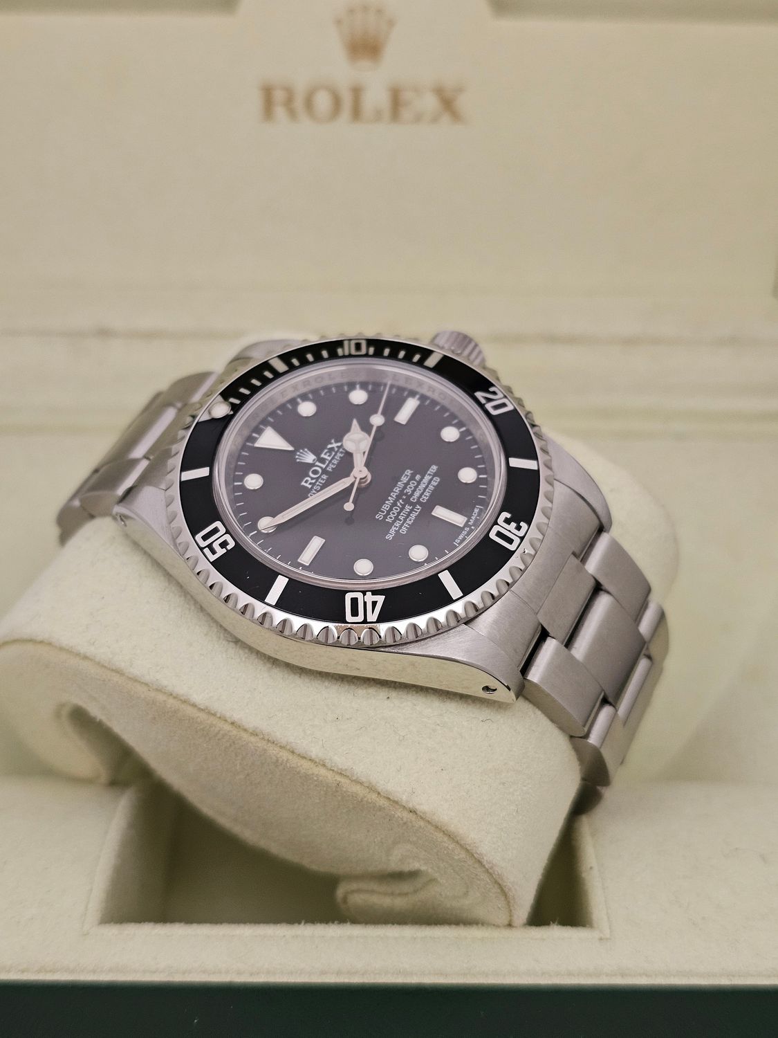 Rolex Submariner Watch 14060m, Super Sharp, 1 Owner, 2010 Box &amp; Papers