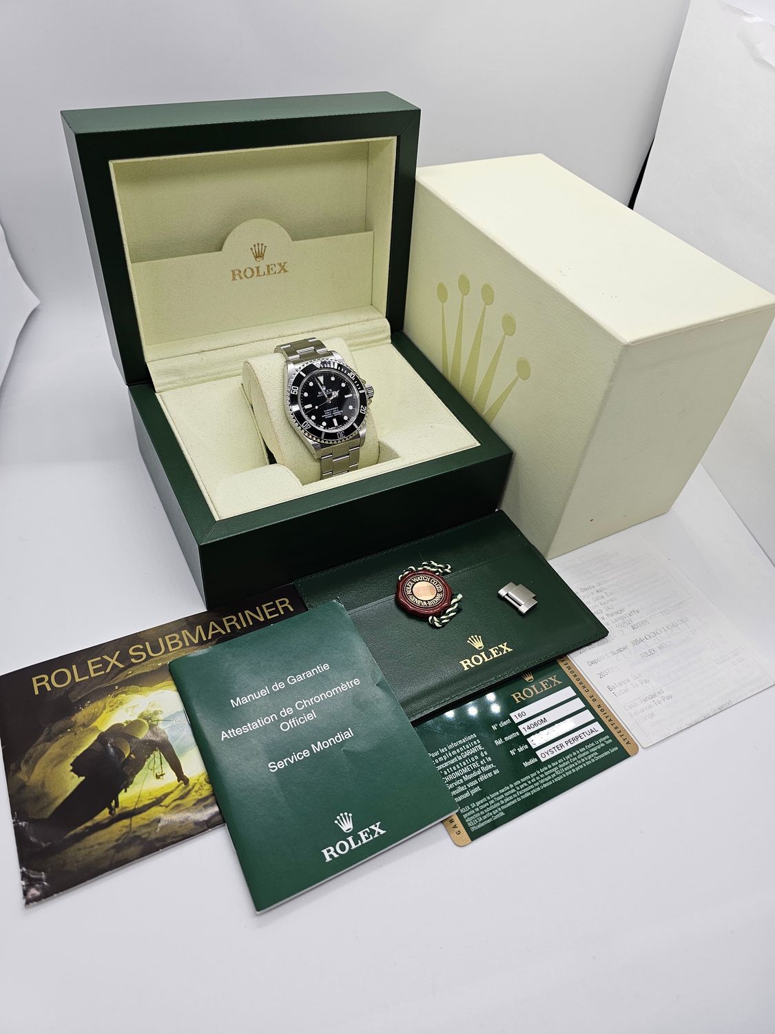 Rolex Submariner Watch 14060m, Super Sharp, 1 Owner, 2010 Box &amp; Papers