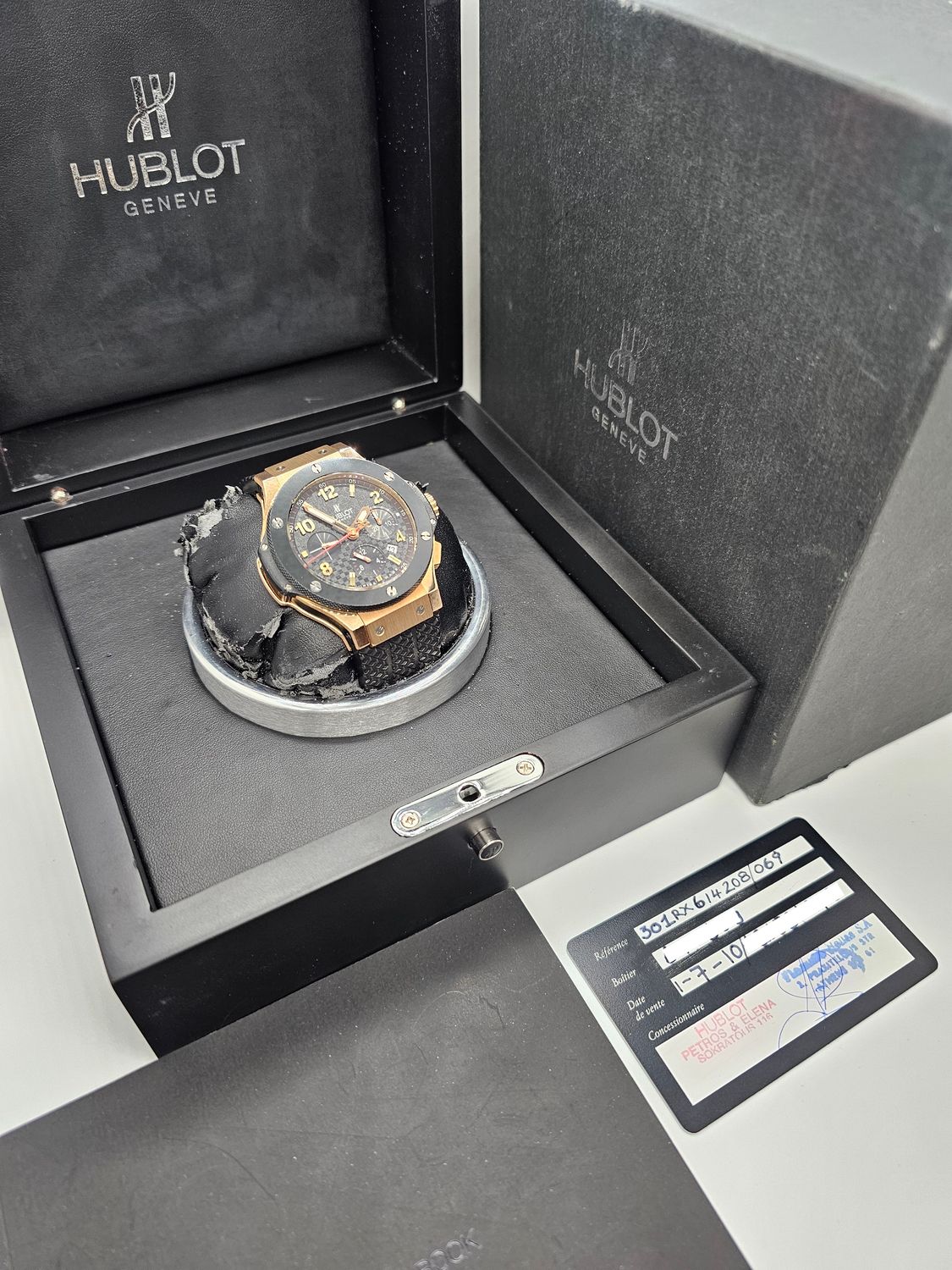 Hublot Big Bang Black Watch, 301.RX.614.208, 44mm 2010 Box &amp; Papers
