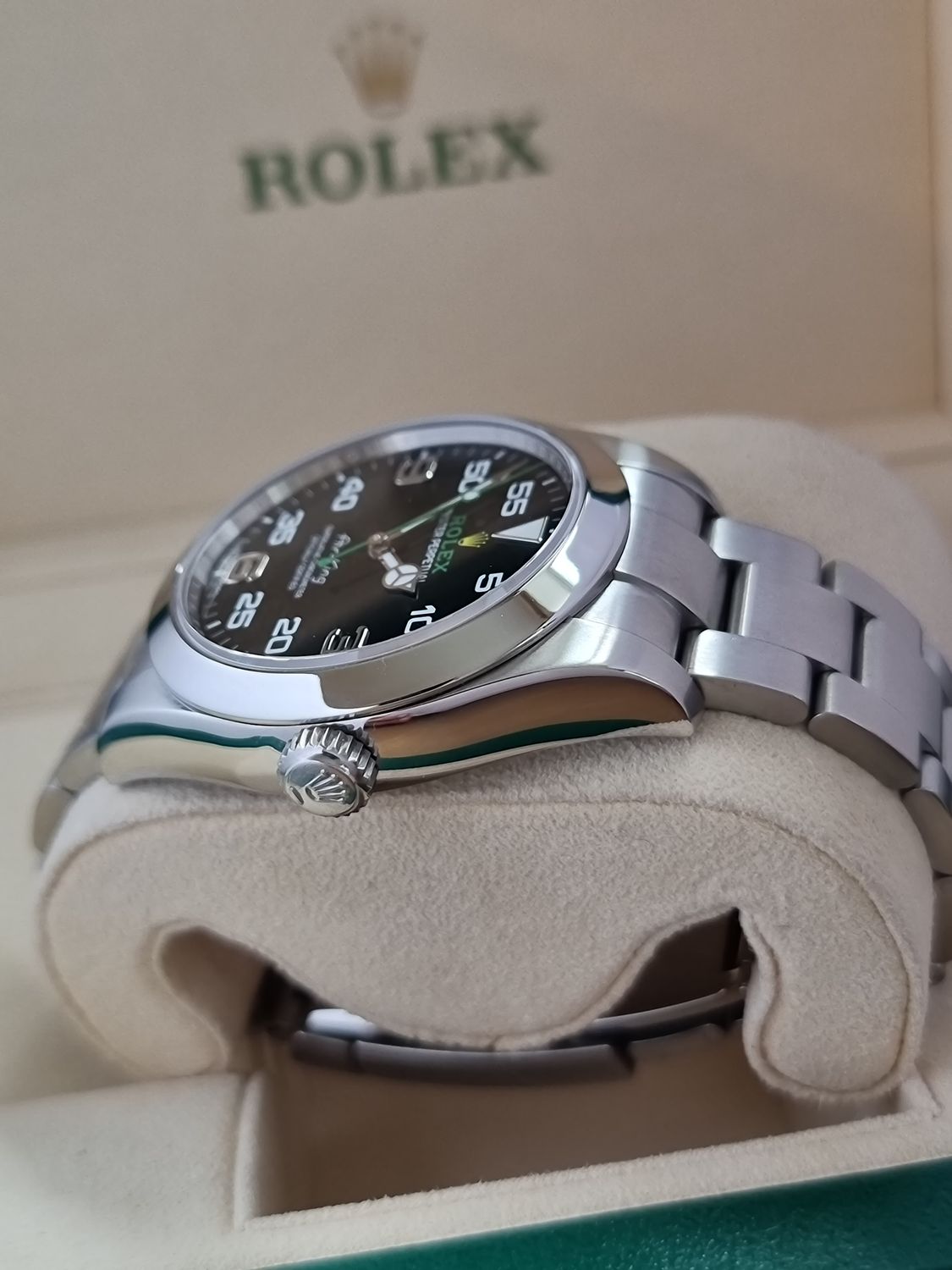 Rolex Airking Watch Ref 116900 - 2017 Full Set - Discontinued Model &#39;Bloodhound&#39;