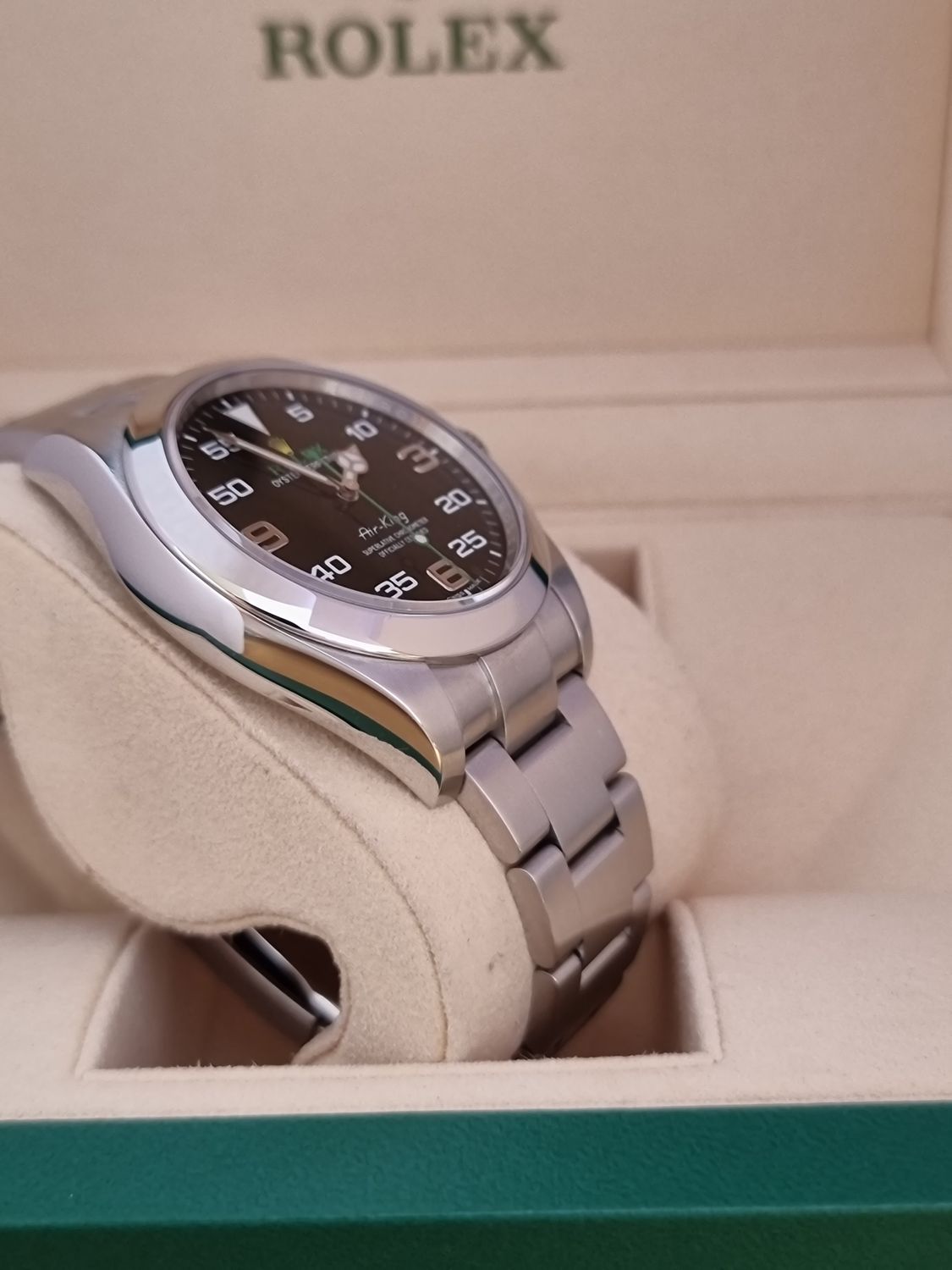 Rolex Airking Watch Ref 116900 - 2017 Full Set - Discontinued Model &#39;Bloodhound&#39;