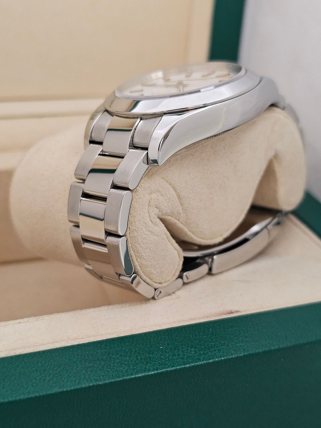 Rolex Milgauss Watch 116400 White Dial, Excellent Condition, 2009 Full Set