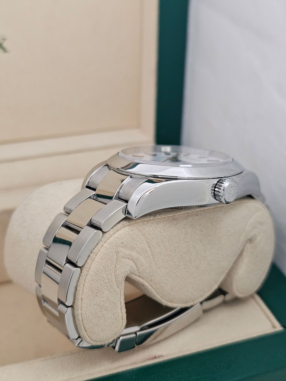 Rolex Milgauss Watch 116400 White Dial, Excellent Condition, 2009 Full Set