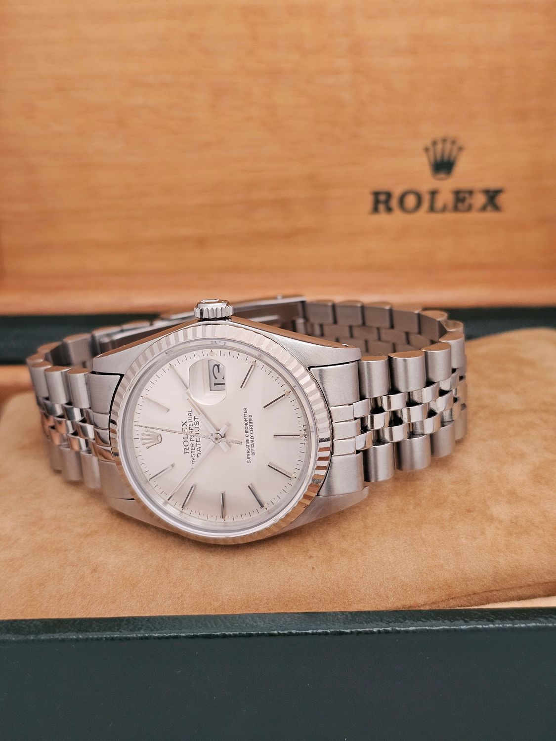 Rolex Datejust Silver Dial, 36mm Watch, Ref 16014 in excellent condition