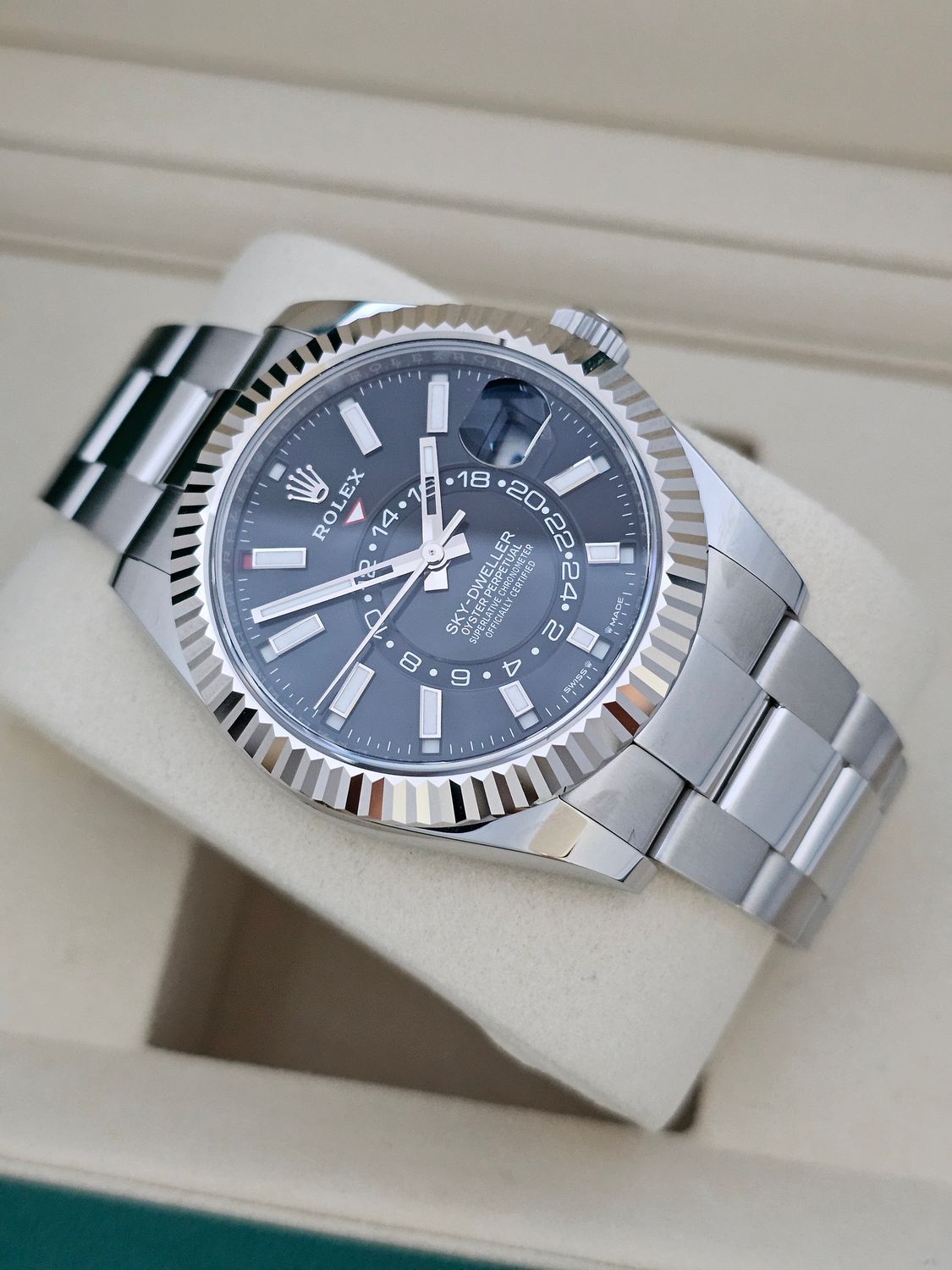 Rolex Skydweller Black Dial Oyster Watch 336934, 2025 Full Set New/Unworn