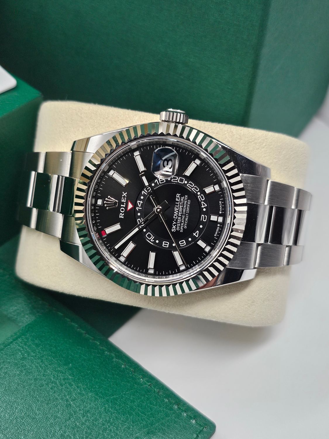 Rolex Skydweller Black Dial Oyster Watch 336934, 2025 Full Set New/Unworn