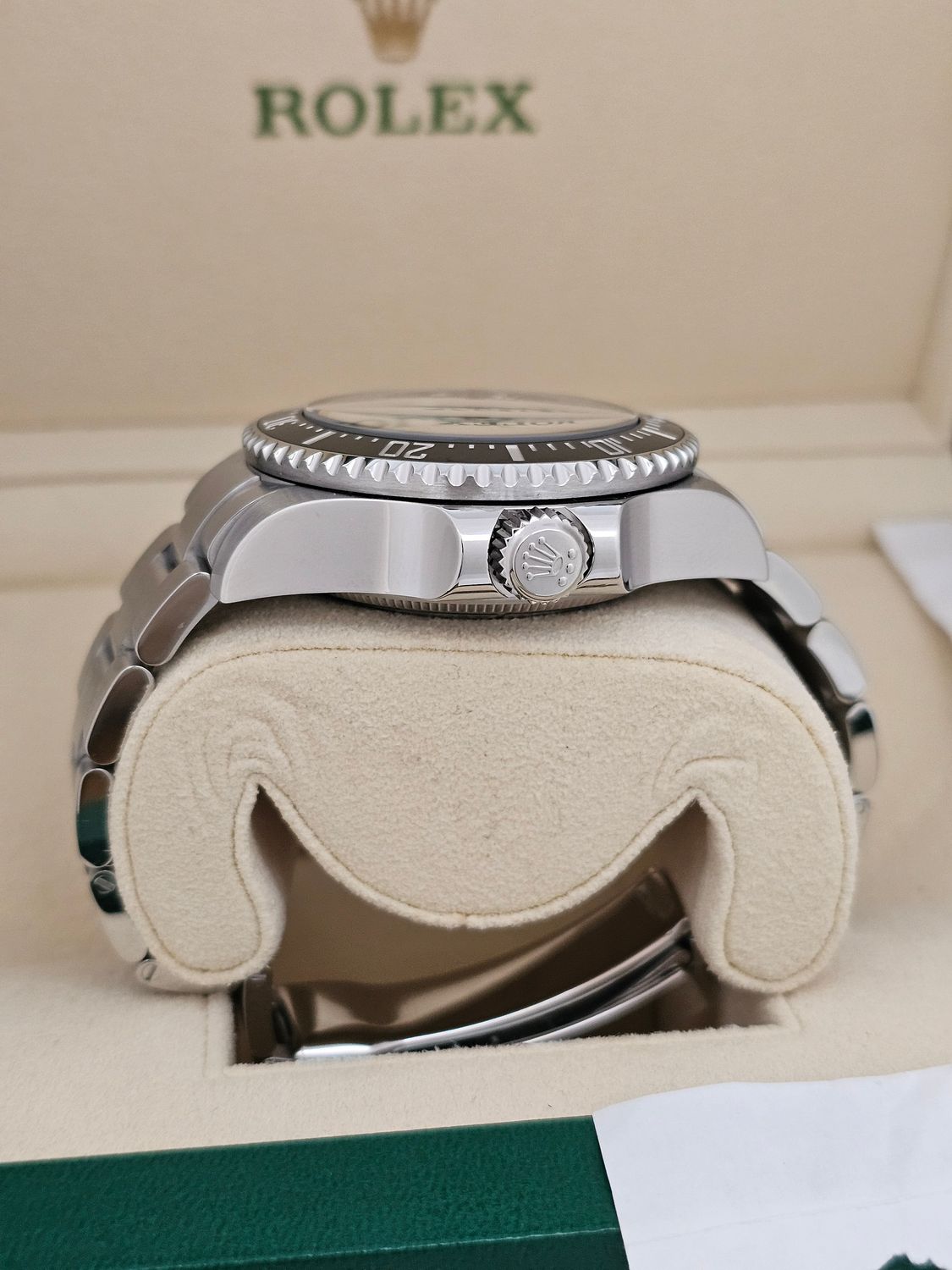 Rolex SeaDweller Black Blue Men&#39;s Watch, 116660 James Cameron 2016 Box &amp; Papers