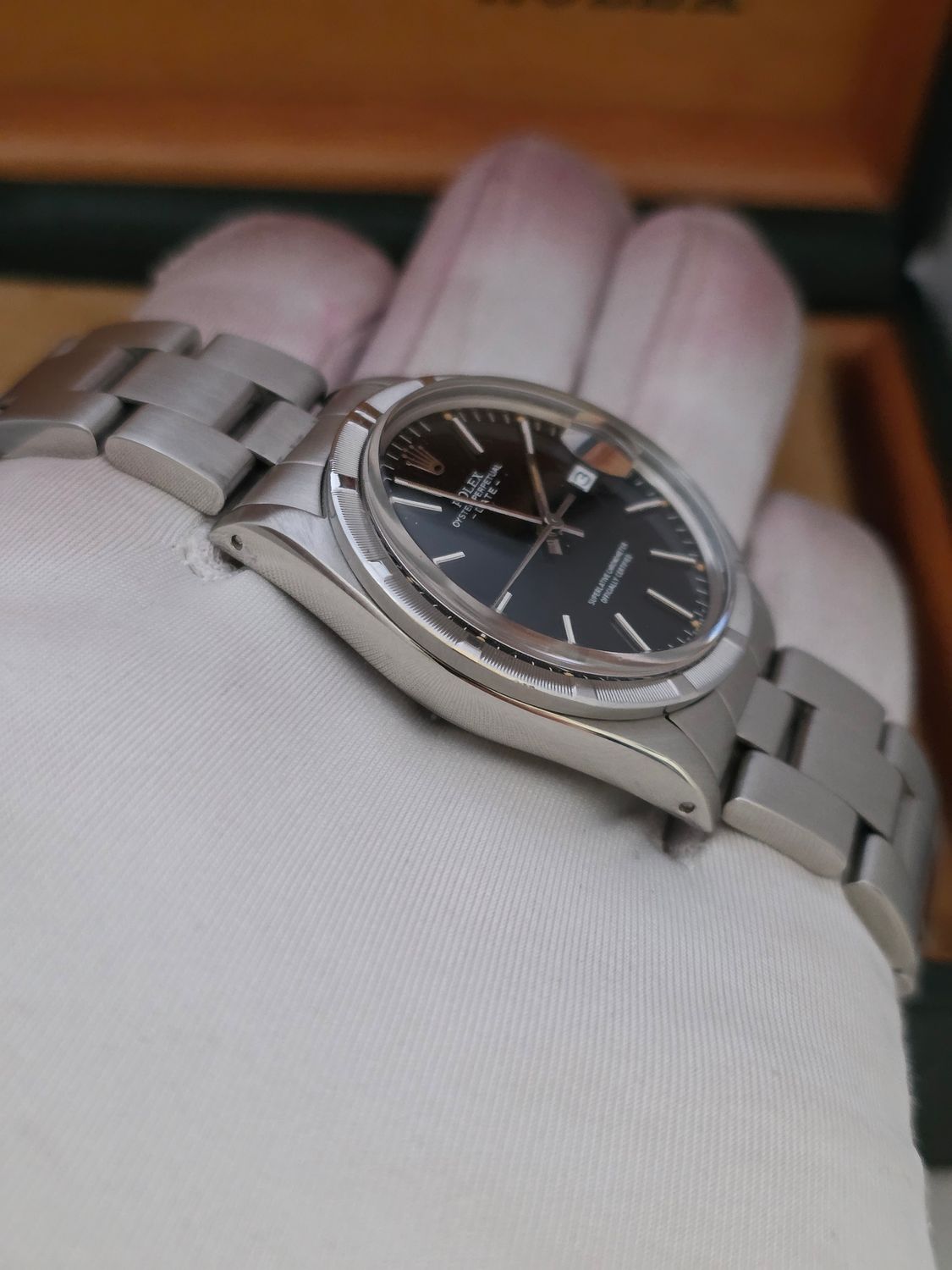 Rolex Oyster Perpetual Date 15010 - Rare Black 'Error' Dial - Box &amp; Booklets