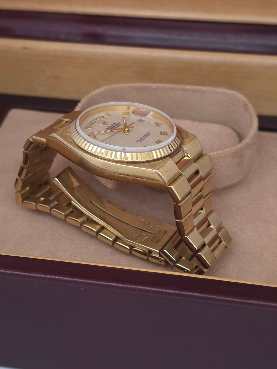 Rolex Day-Date Oysterquartz 19018, Box/Papers, Rare Dial Orig Receipt &amp; Sticker