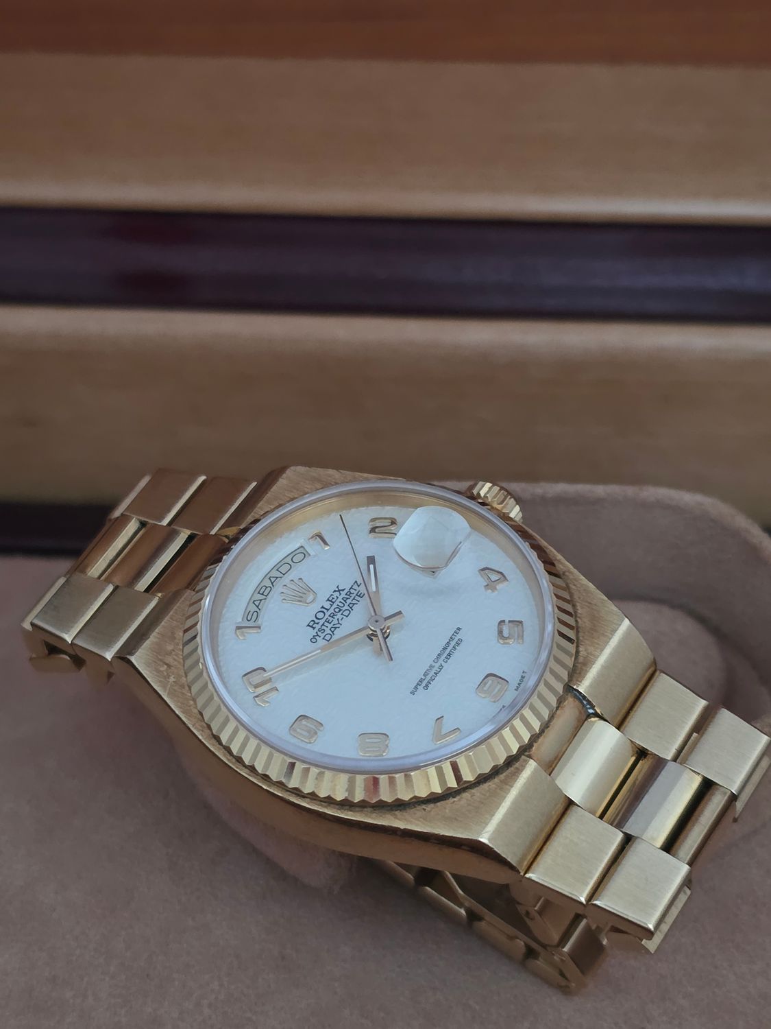 Rolex Day-Date Oysterquartz 19018, Box/Papers, Rare Dial Orig Receipt &amp; Sticker