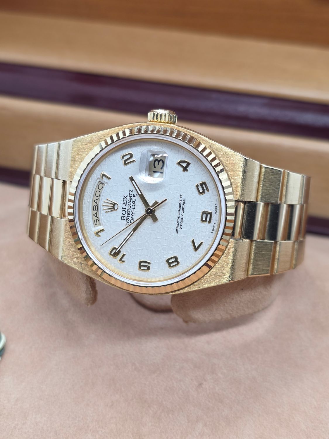 Rolex Day-Date Oysterquartz 19018, Box/Papers, Rare Dial Orig Receipt &amp; Sticker