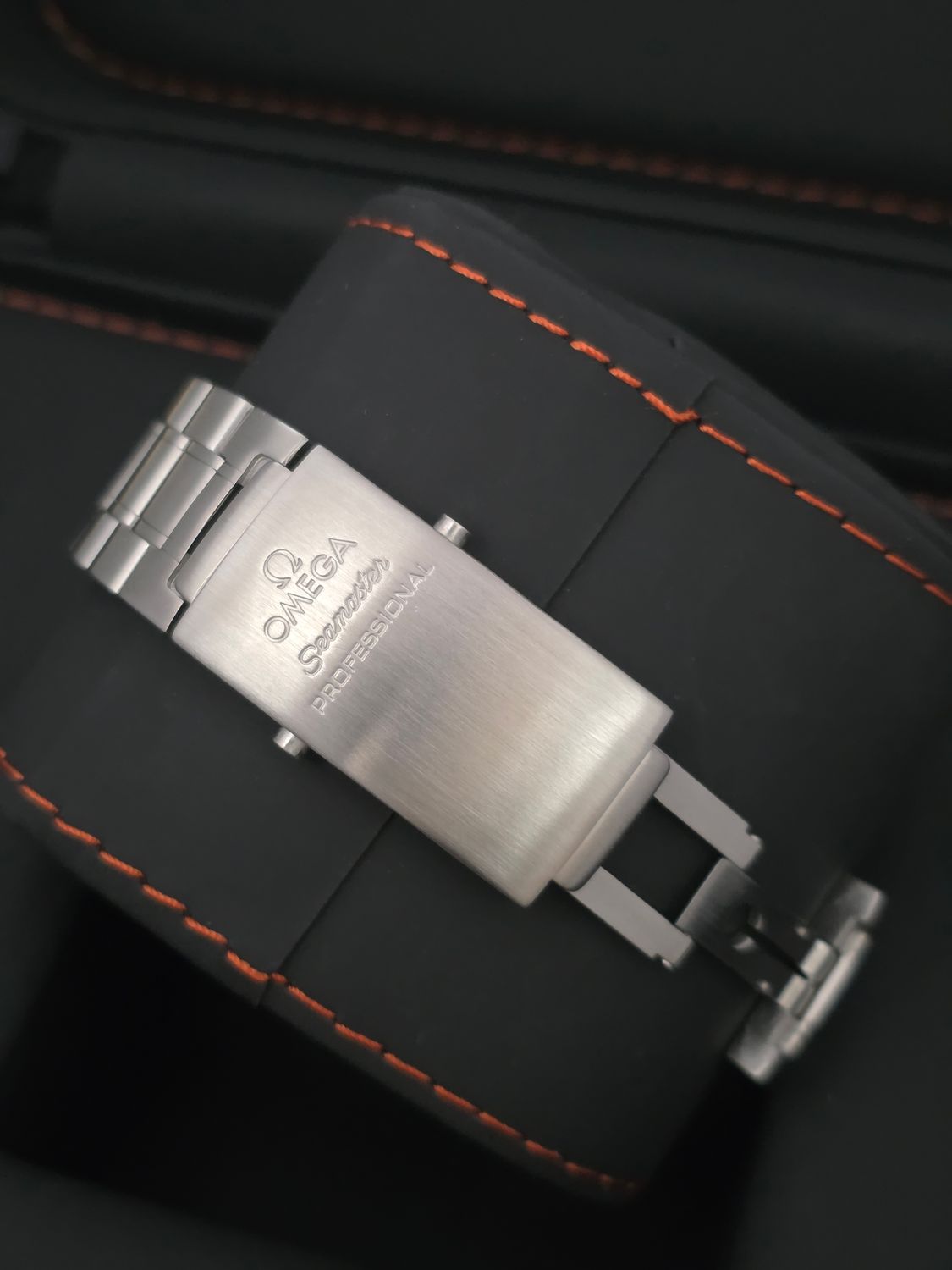 OMEGA Seamaster 300m Chronograph Black Watch - 2594.52.00 Americas Cup Edition