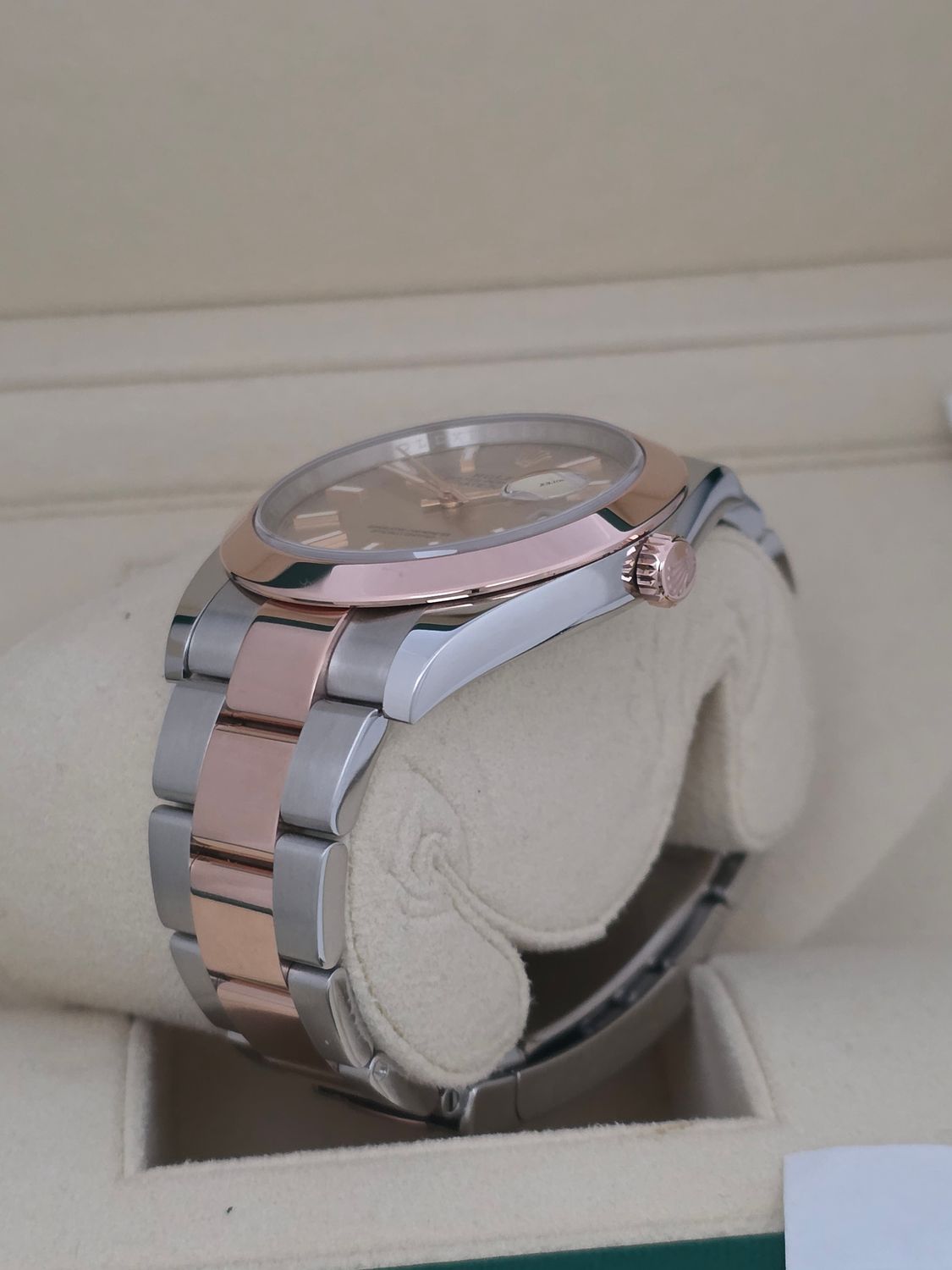 Rolex Datejust 41mm 126301 Watch, Sundust Dial Steel &amp; Everose, 2021 Full Set