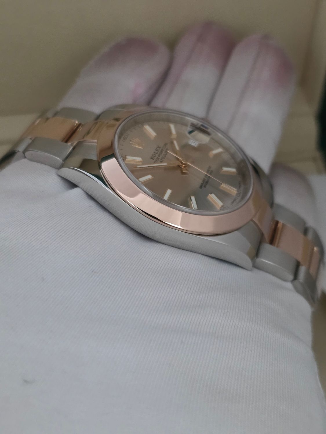 Rolex Datejust 41mm 126301 Watch, Sundust Dial Steel &amp; Everose, 2021 Full Set