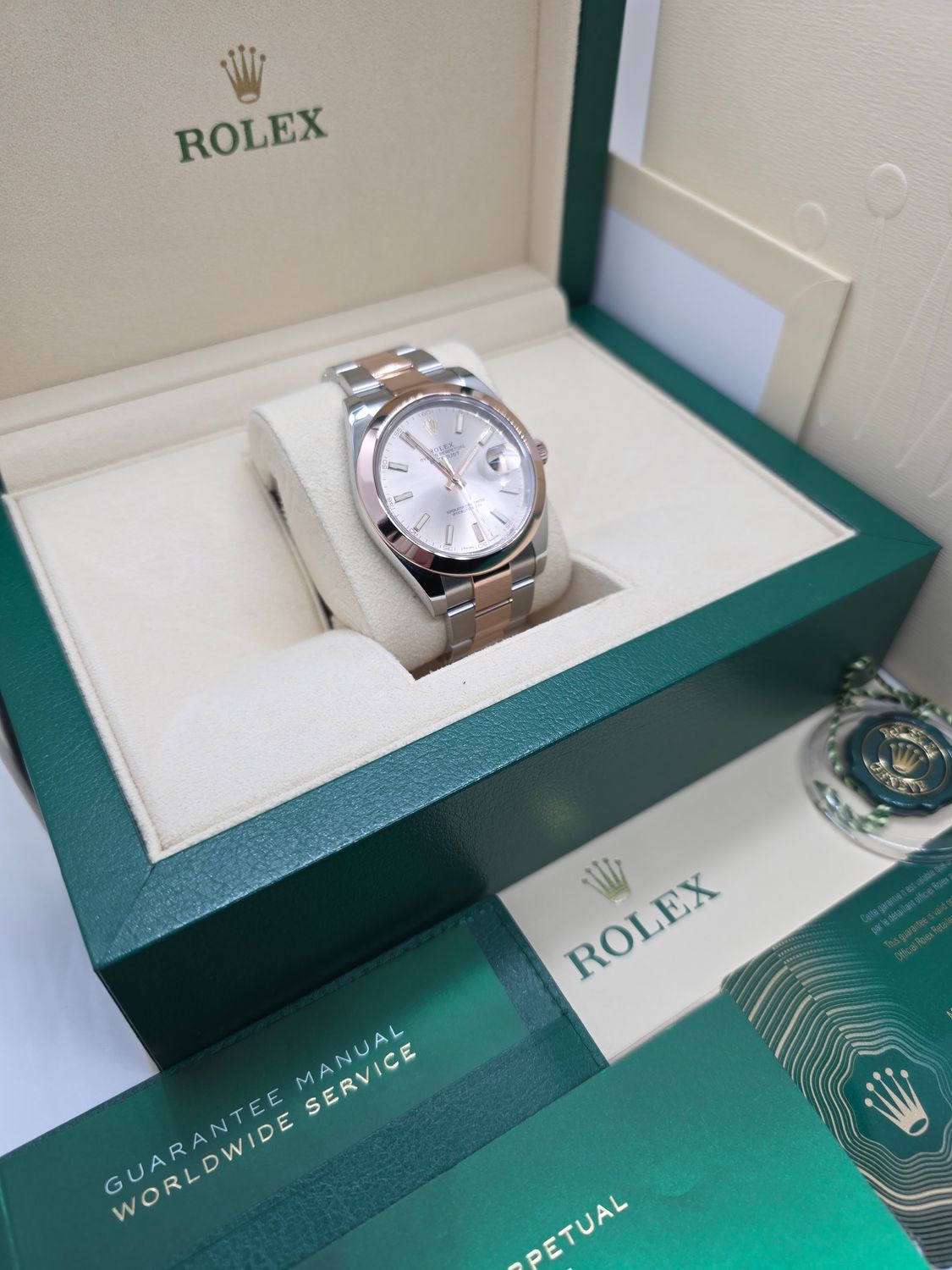 Rolex Datejust 41mm 126301 Watch, Sundust Dial Steel &amp; Everose, 2021 Full Set