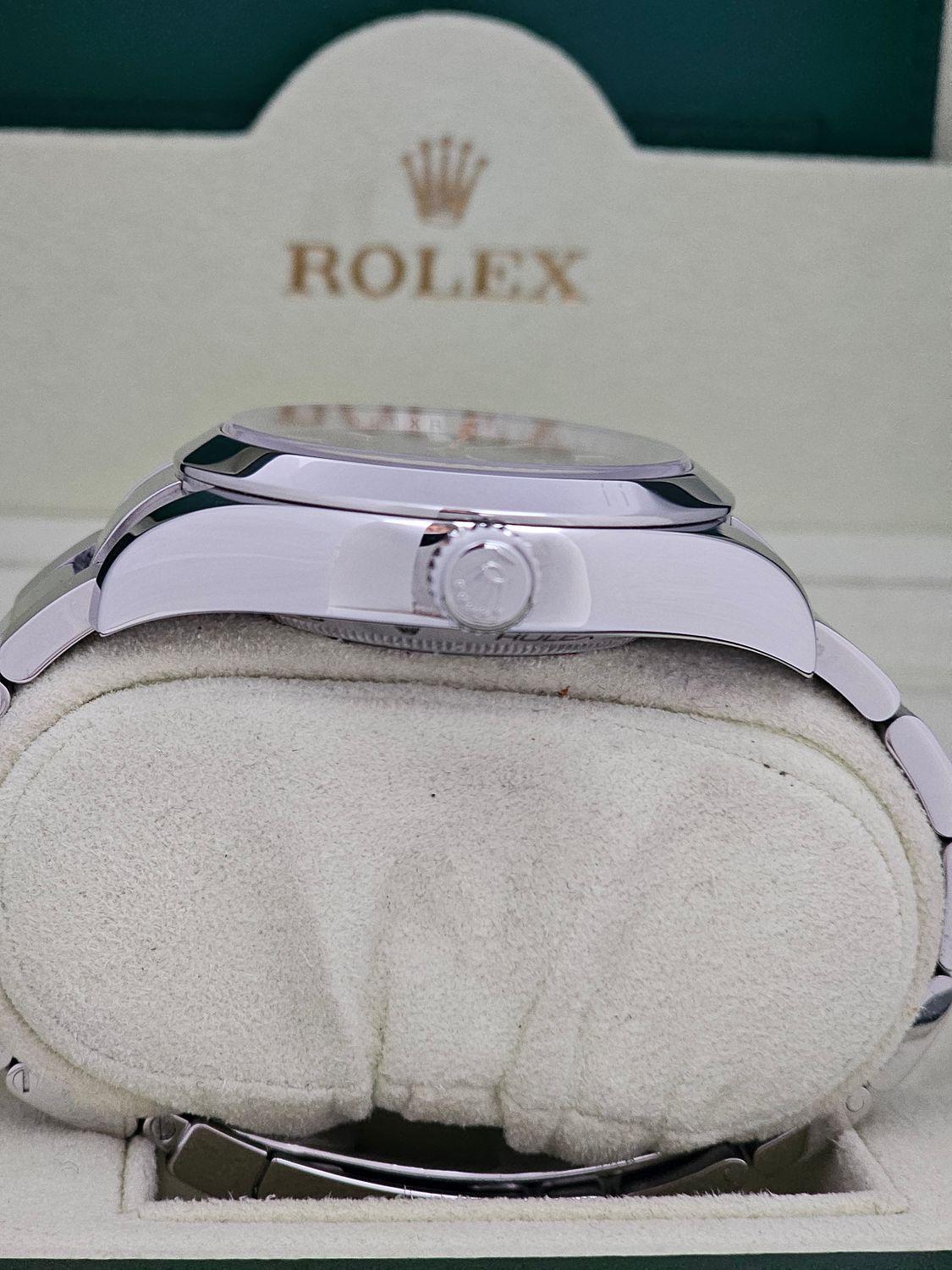 Rolex Milgauss Watch Ref 116400, Excellent Condition, Black 2011 Box &amp; Papers