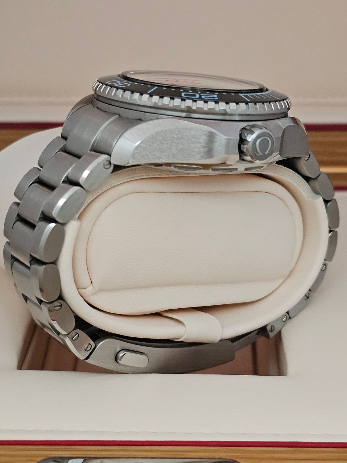 OMEGA Seamaster Planet Ocean 6000M Ultra Deep 45.5mm 215.30.46.21.03.002