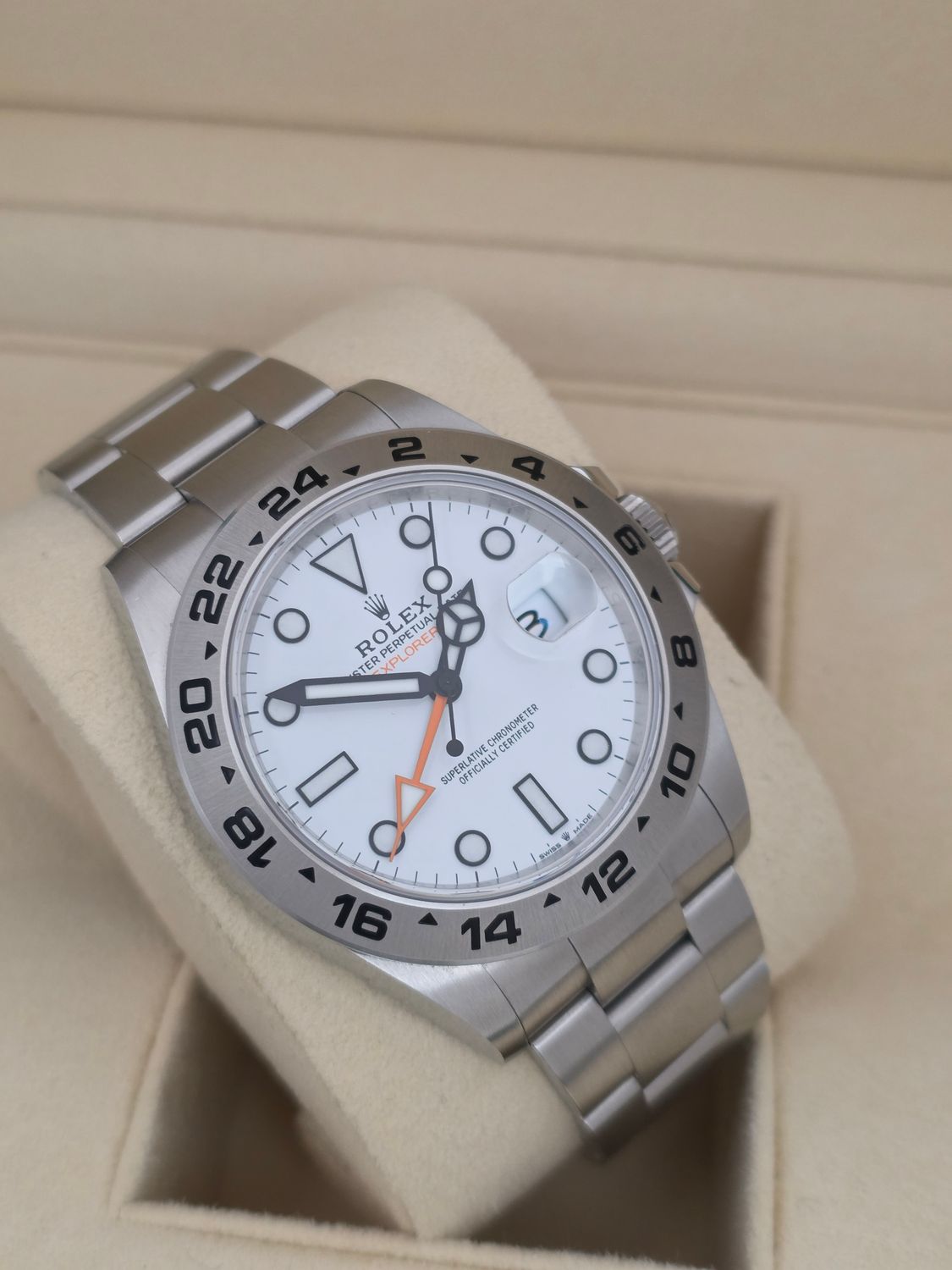 Rolex Explorer II 226570 White Polar Watch Unpolished - 2022 Full Set