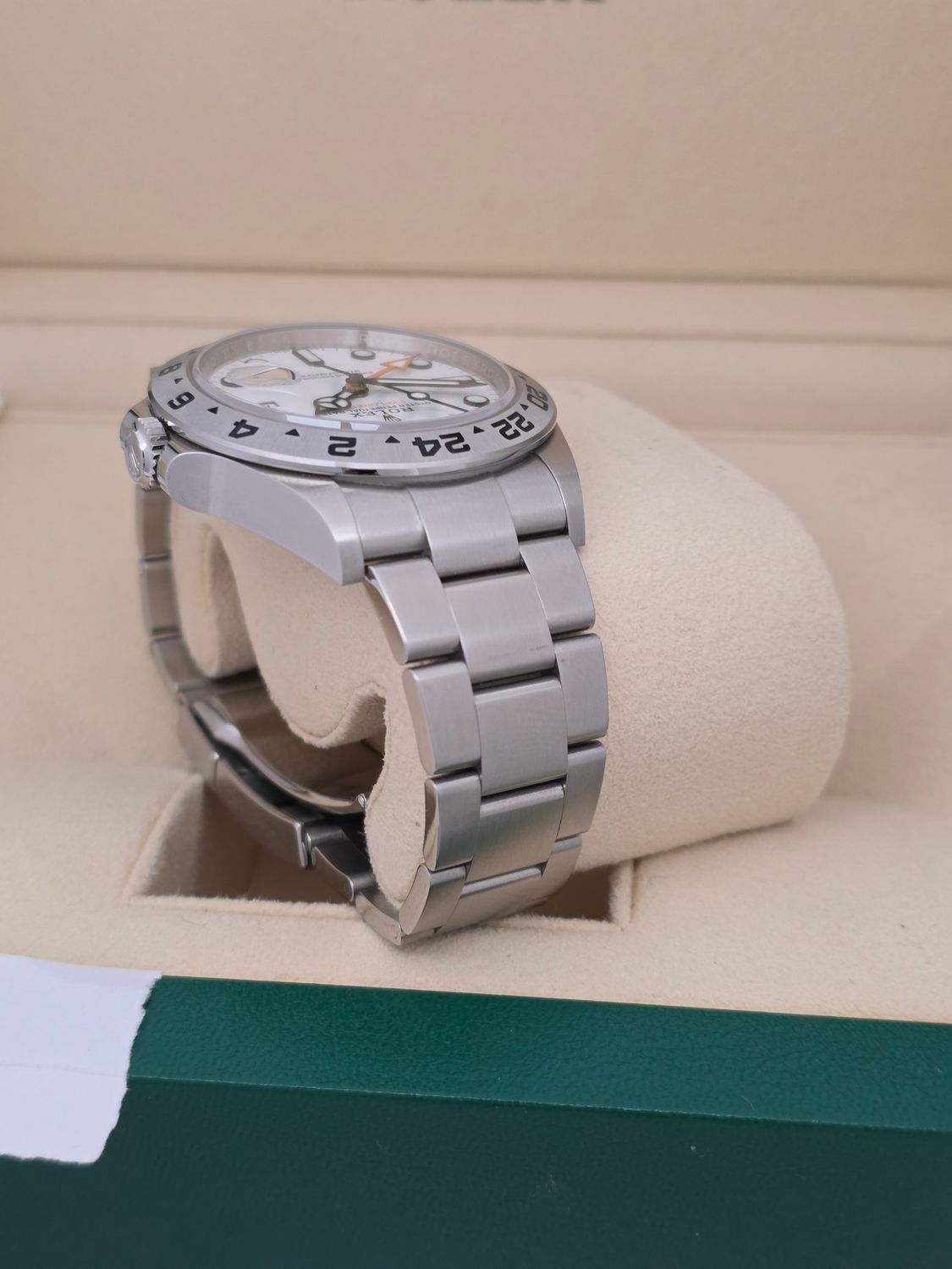 Rolex Explorer II 226570 White Polar Watch Unpolished - 2022 Full Set