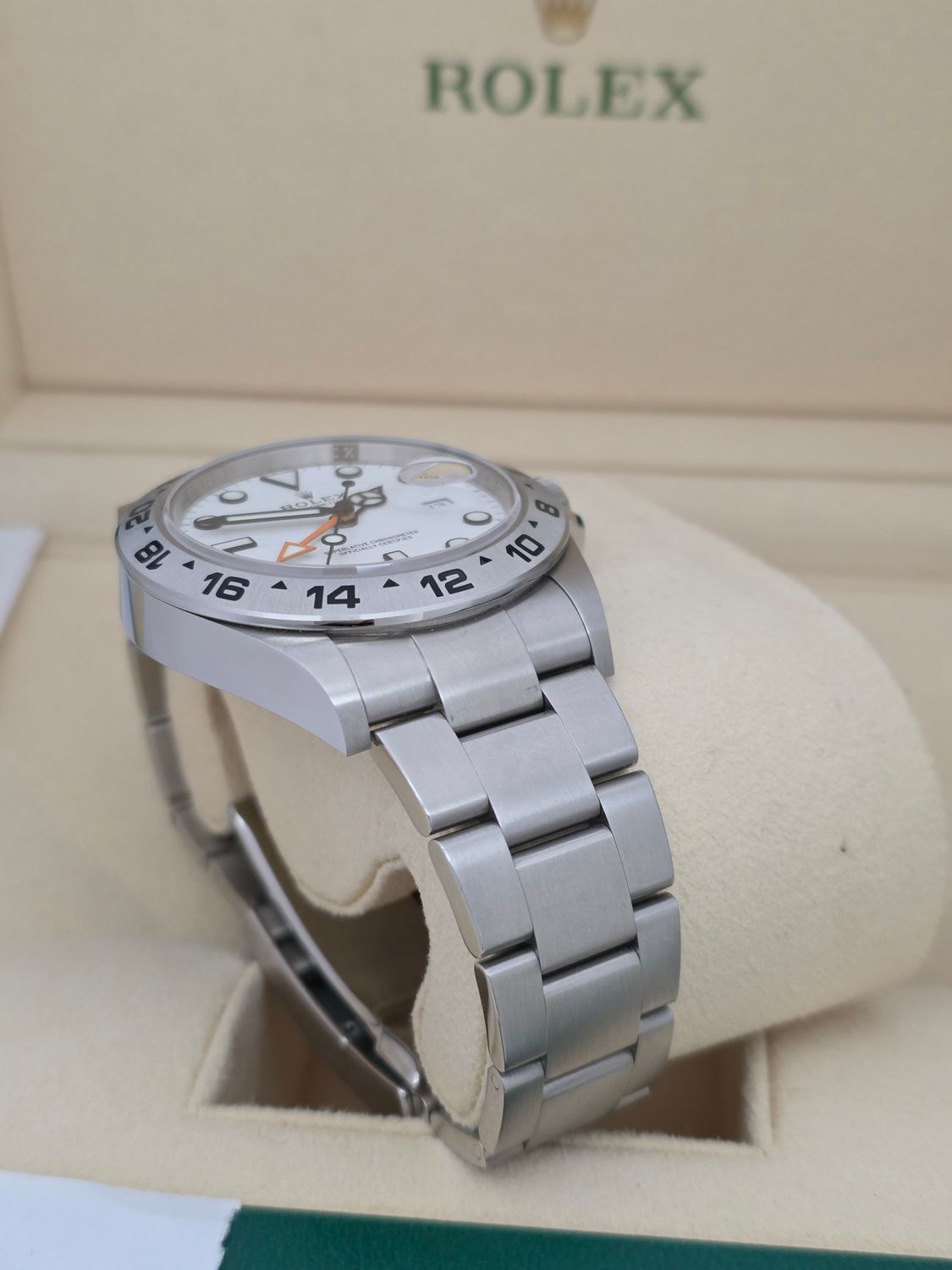 Rolex Explorer II 226570 White Polar Watch Unpolished - 2022 Full Set