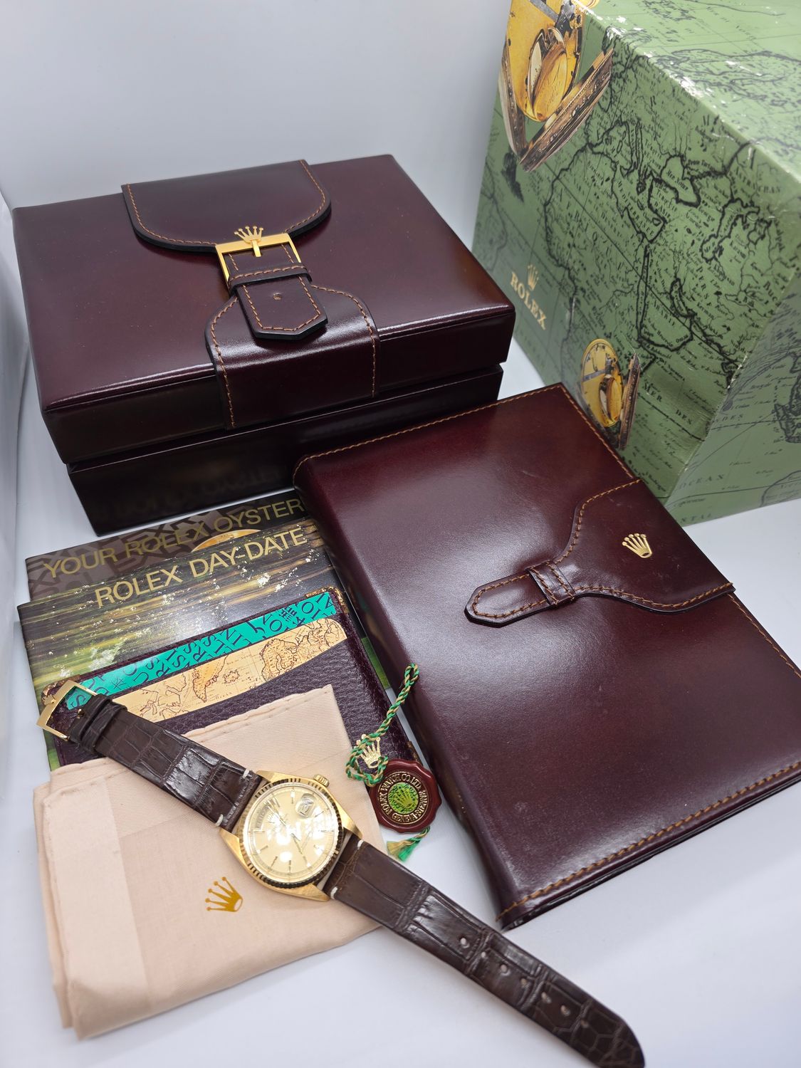 Rolex DayDate 1803 36mm, 18K Gold Original Dial, Circa 1987 Box &amp; Booklets