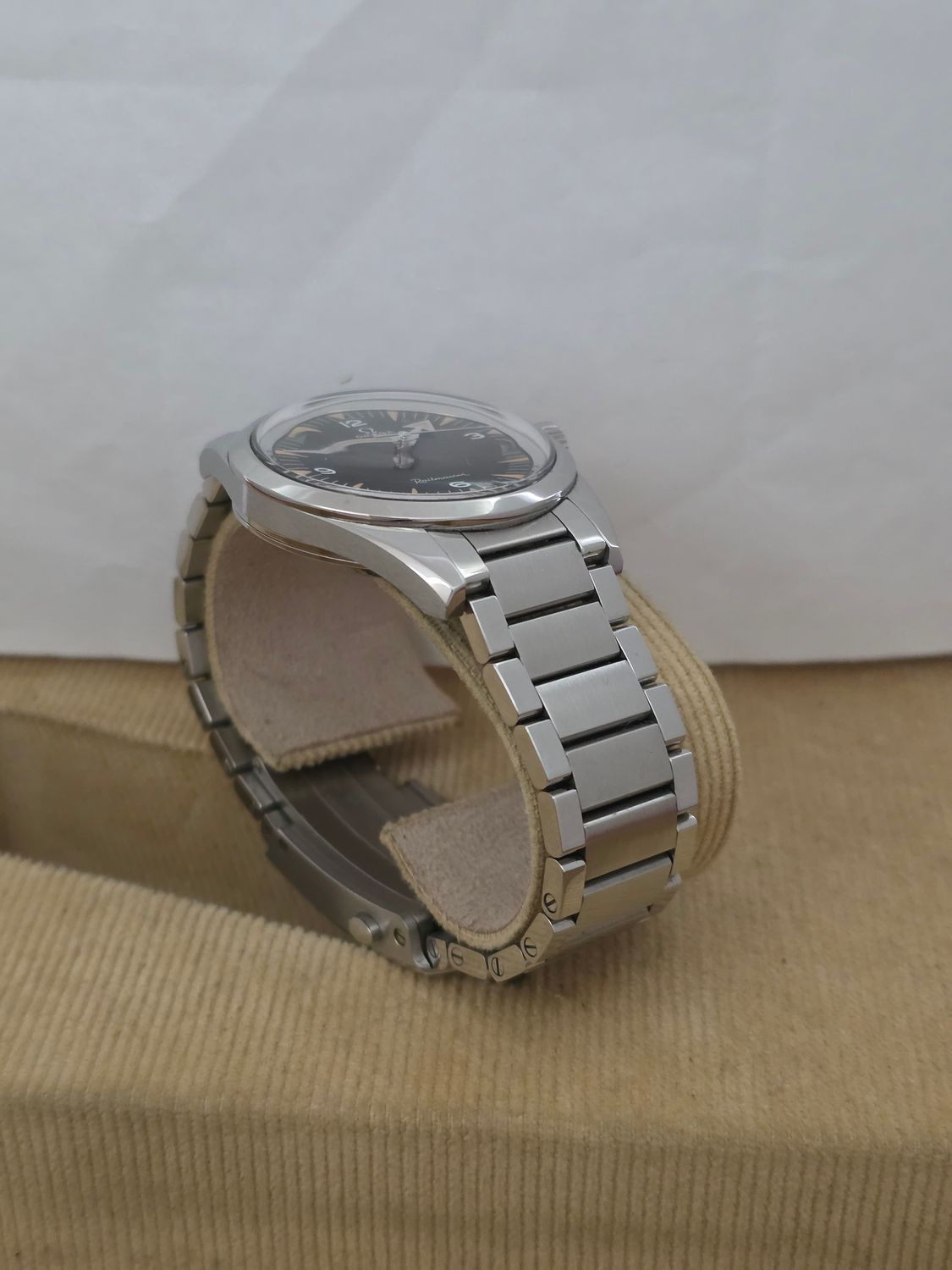 OMEGA Railmaster Trilogy 1957 60th Anniversary Black Watch - 220.10.38.20.01.002