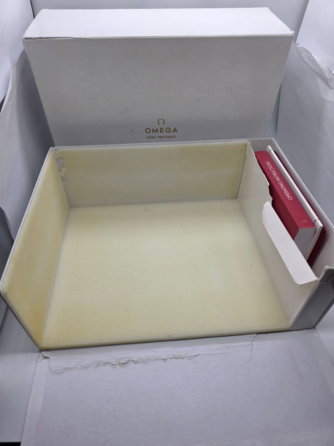 OMEGA Railmaster Trilogy 1957 60th Anniversary Black Watch - 220.10.38.20.01.002