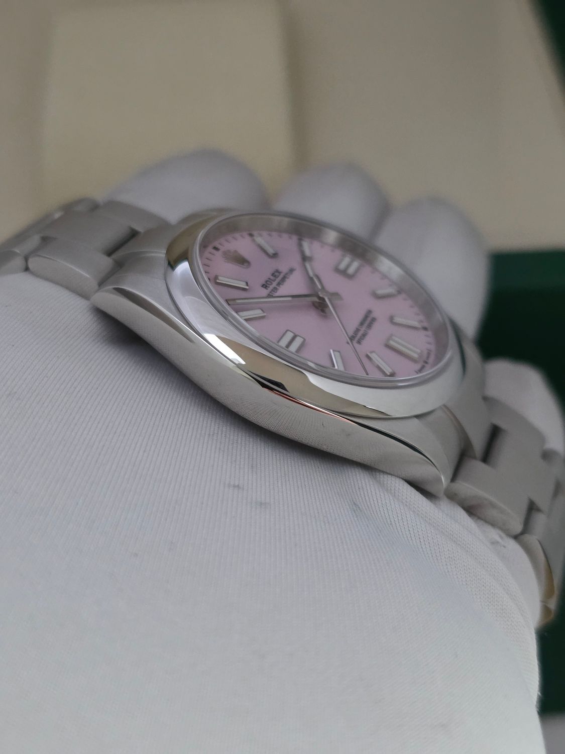 Rolex Oyster Perpetual Candy Pink 41mm, Ref 134300 - 2026 Full Set, Unworn