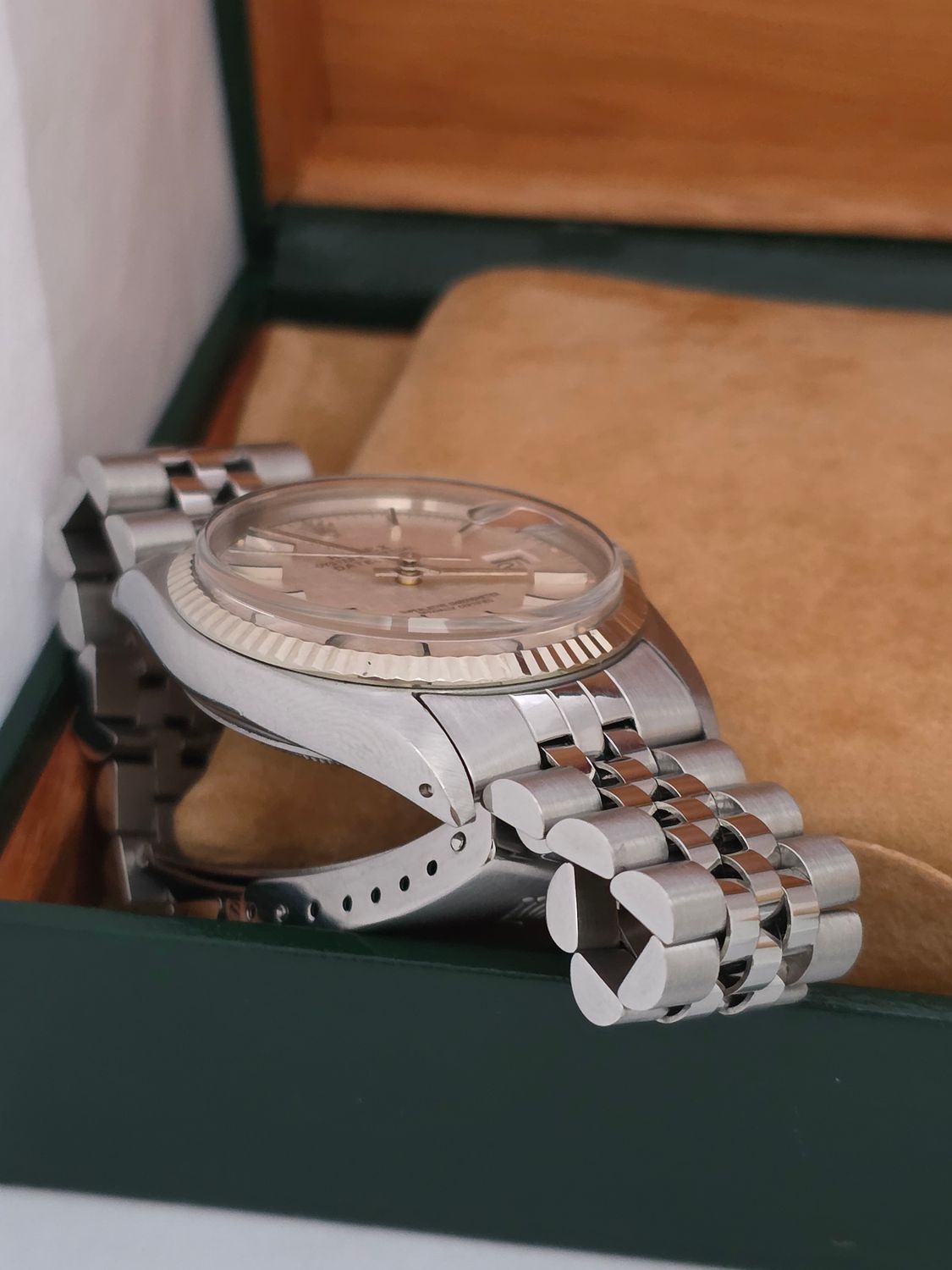 Rolex Datejust 16014 Silver Linen Dial, 36mm 1978 Box &amp; Papers