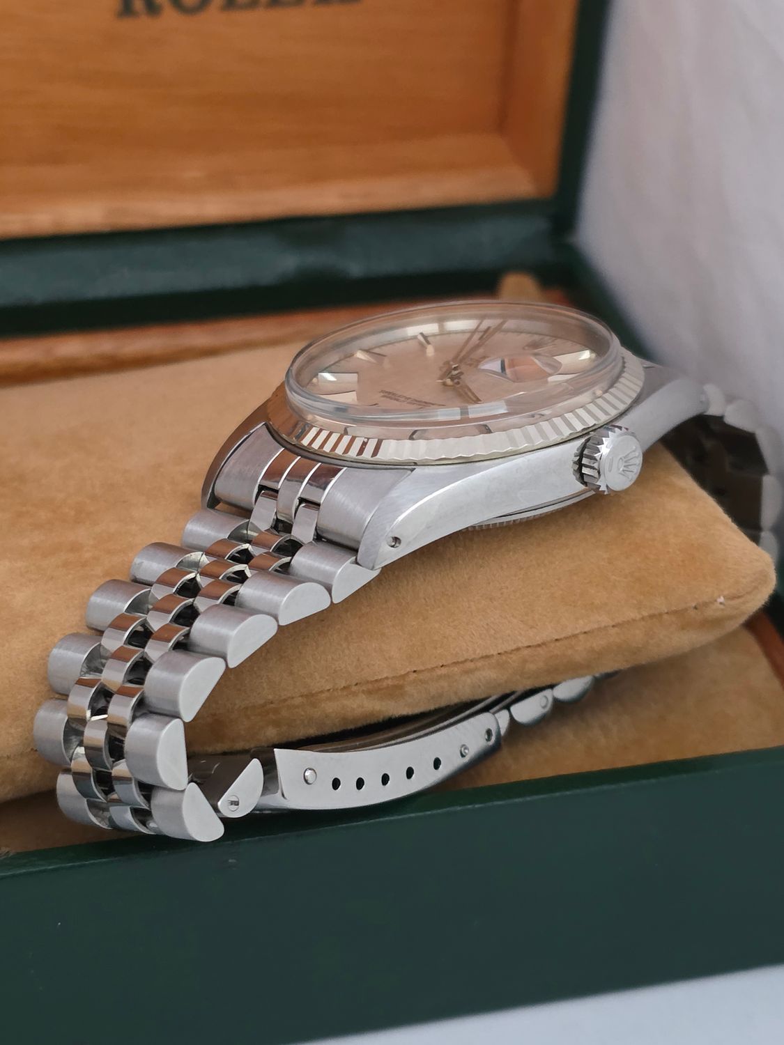 Rolex Datejust 16014 Silver Linen Dial, 36mm 1978 Box &amp; Papers